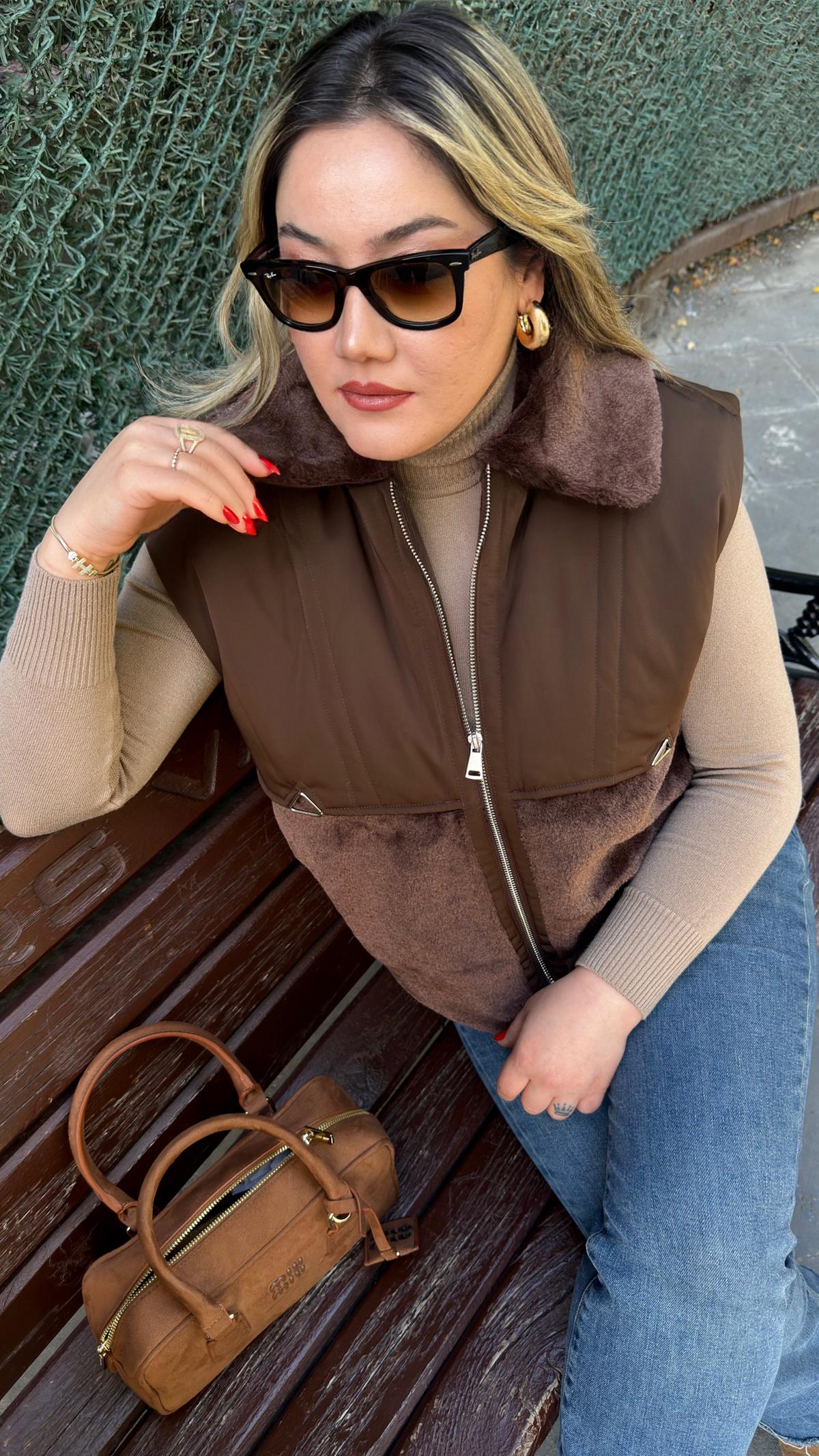 PELUŞ KÜRKLÜ SU GEÇİRMEZ ŞİŞME YELEK KAHVE 