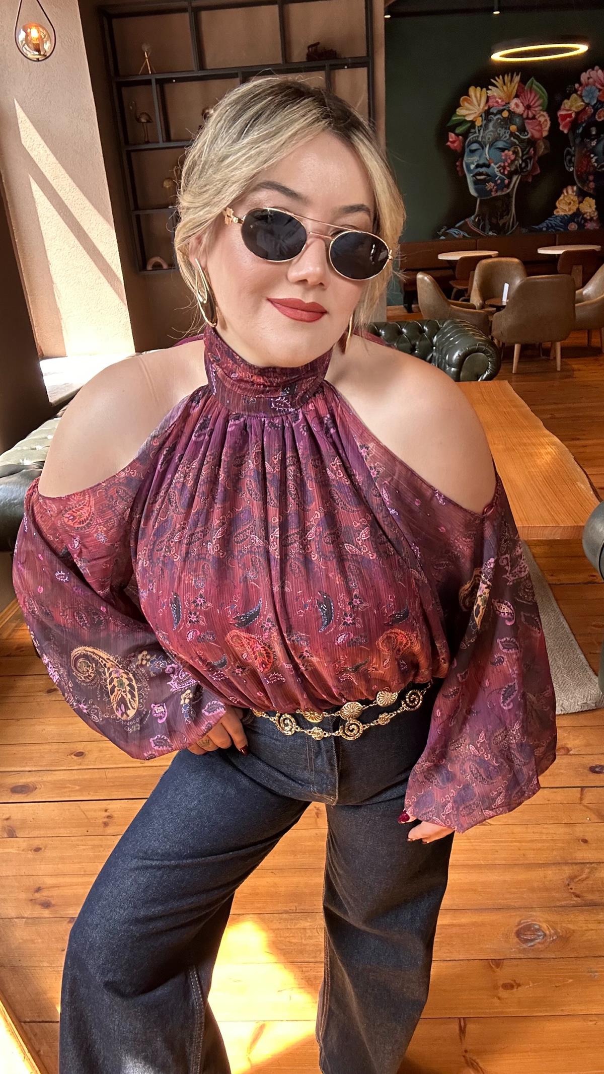 ŞAL DESEN OMUZ DETAYLI ŞİFON BLUZ BORDO