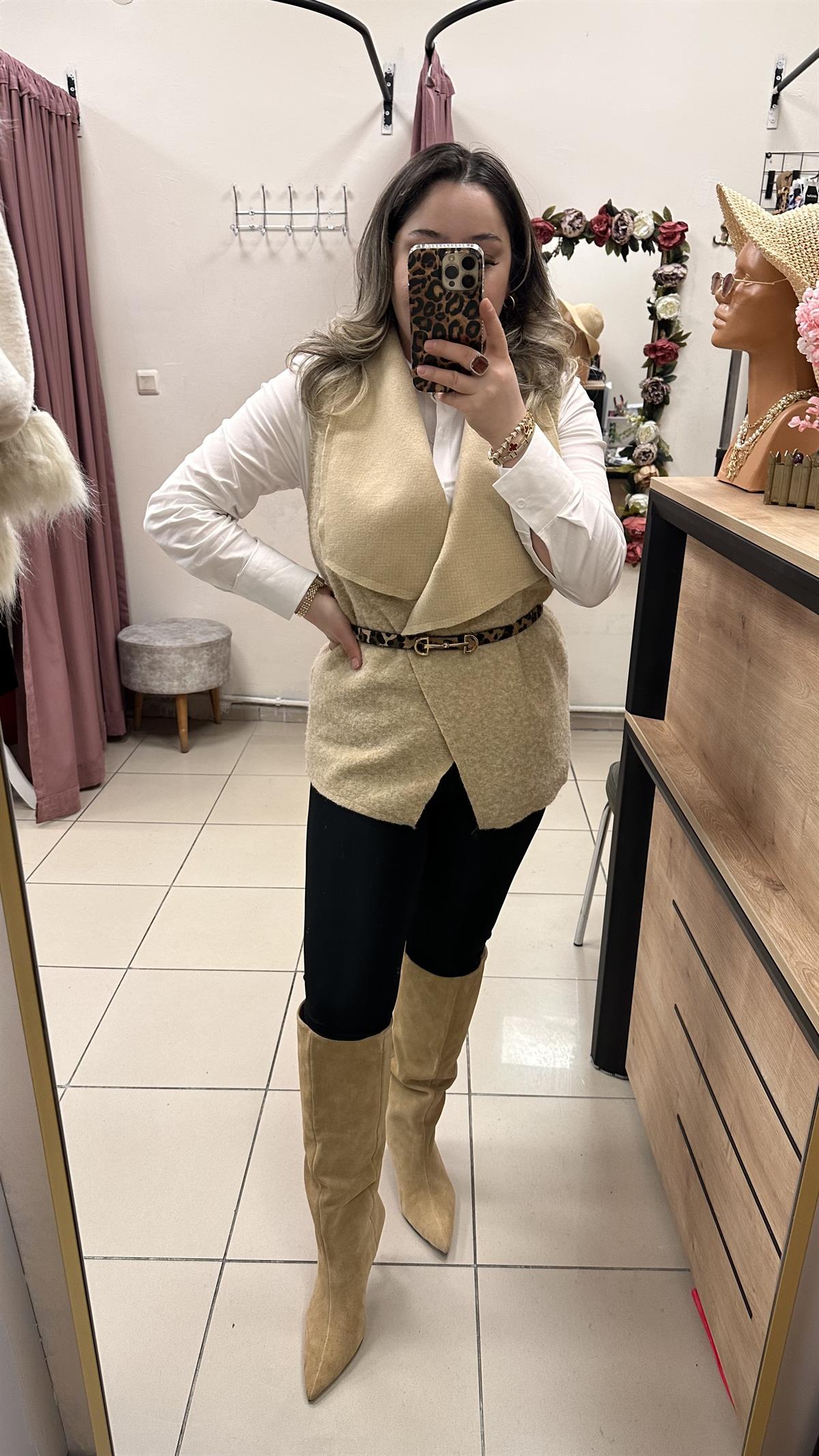 ŞAL YAKA KEÇE YELEK CAMEL