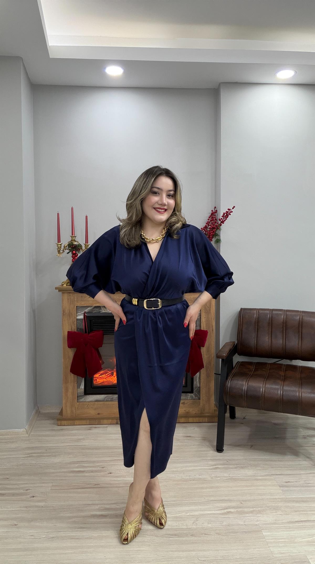 SATEN KRUVAZE KEMERLİ ELBİSE LACİVERT