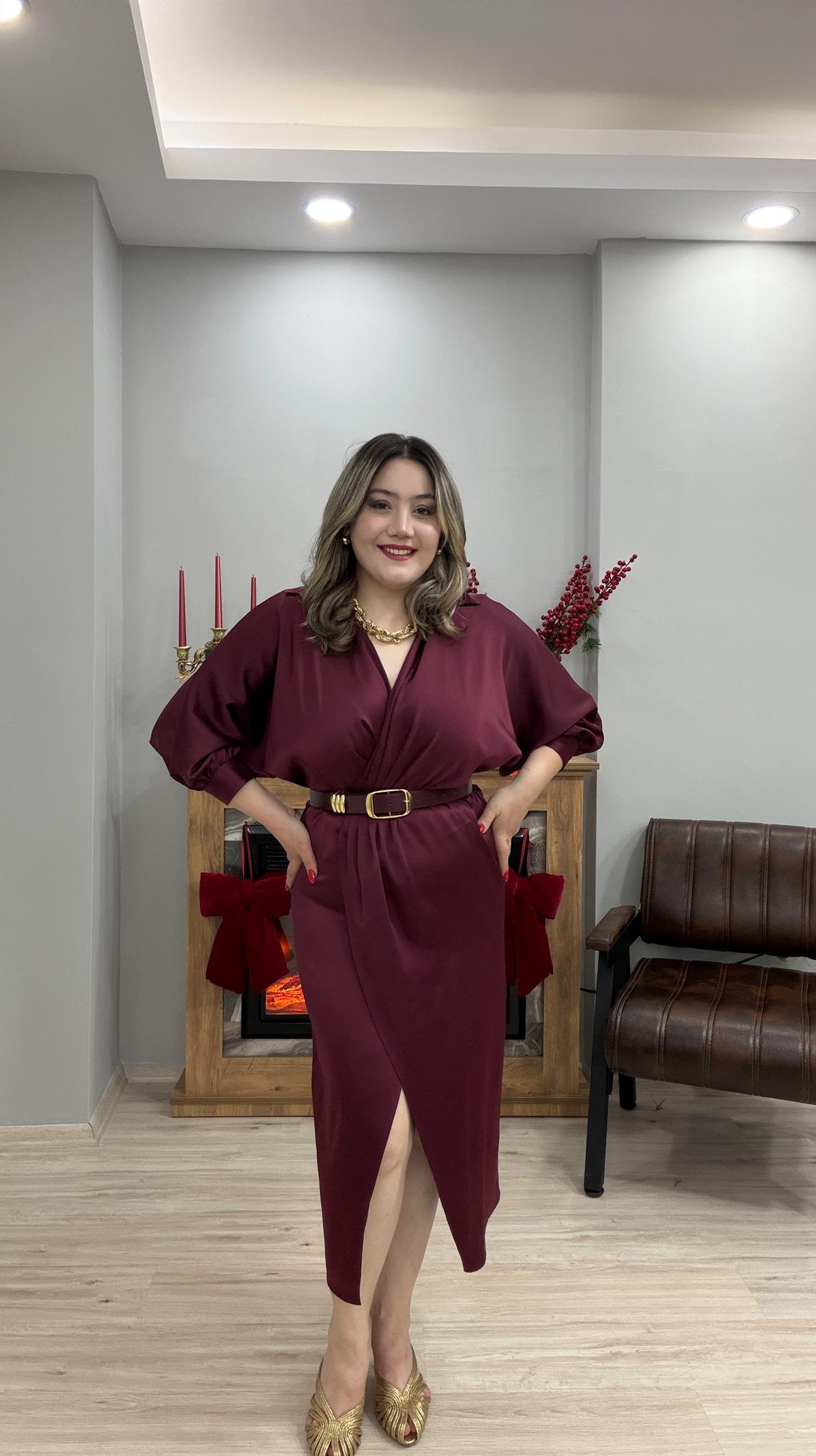 SATEN KRUVAZE KEMERLİ ELBİSE MÜRDÜM