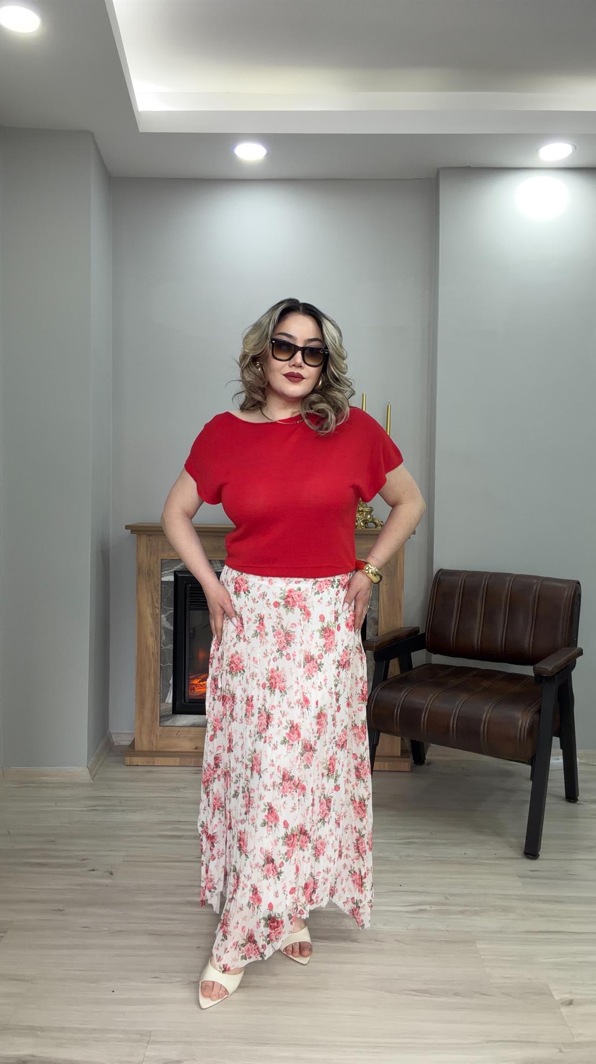 ŞİFON ÇİÇEKLİ PİLİSELİ ETEK NAR ÇİÇEĞİ