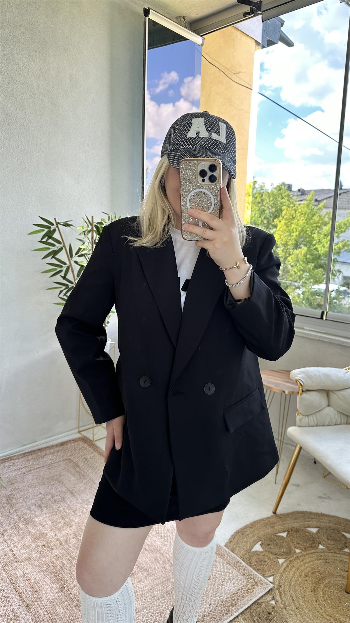 Siyah Düğmeli Blazer Ceket