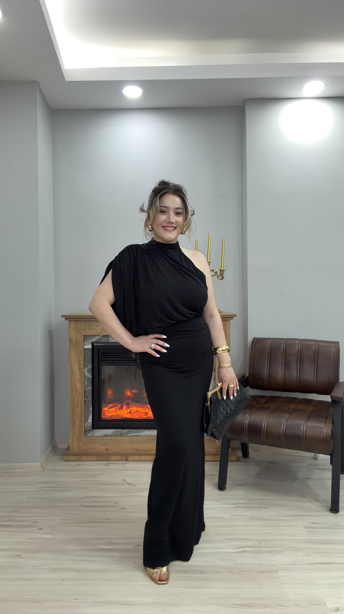 TEK OMUZ DRAPELİ ELBİSE SİYAH