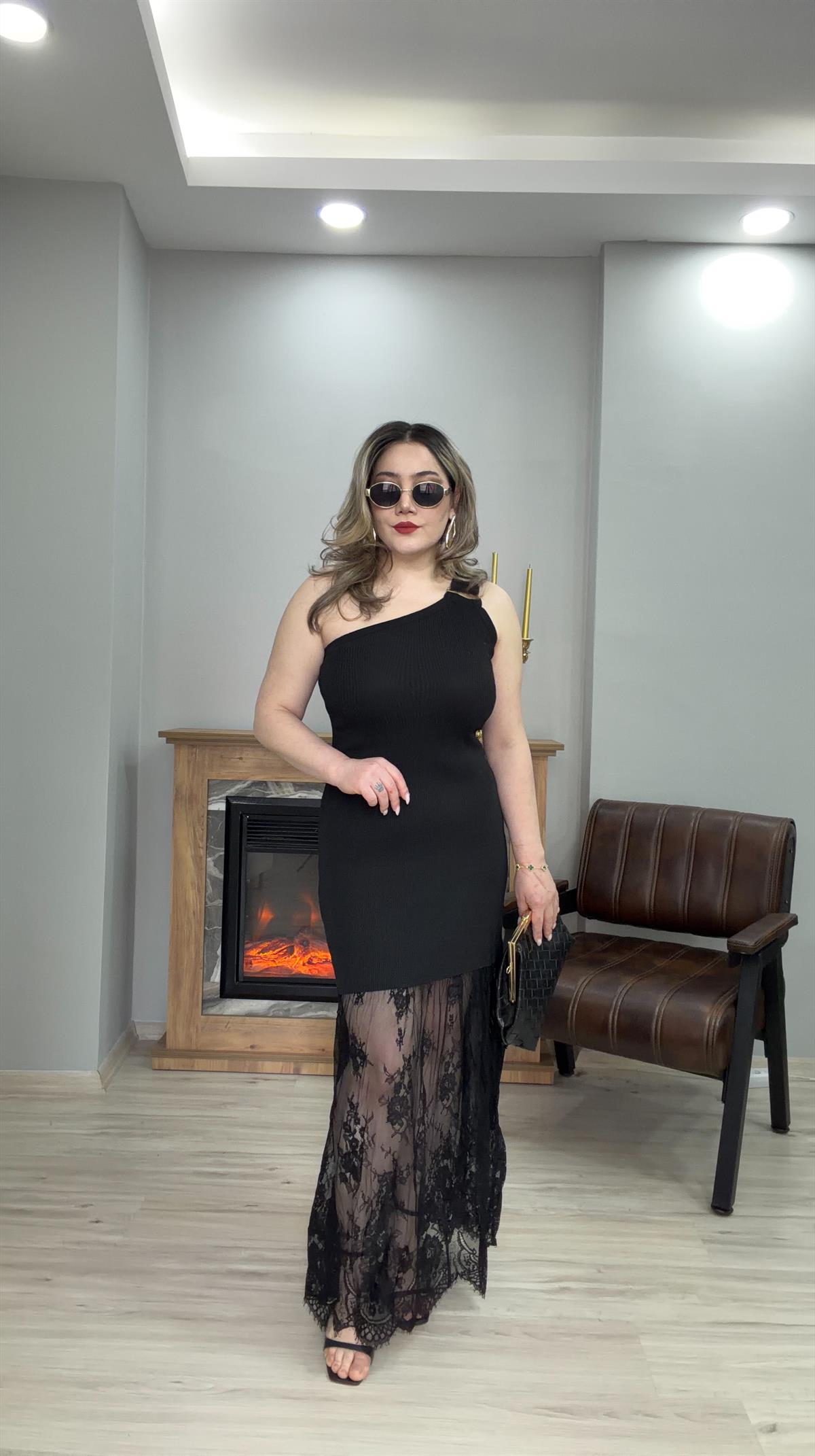 TEK OMUZ GÜPÜR DETAYLI ELBİSE SİYAH