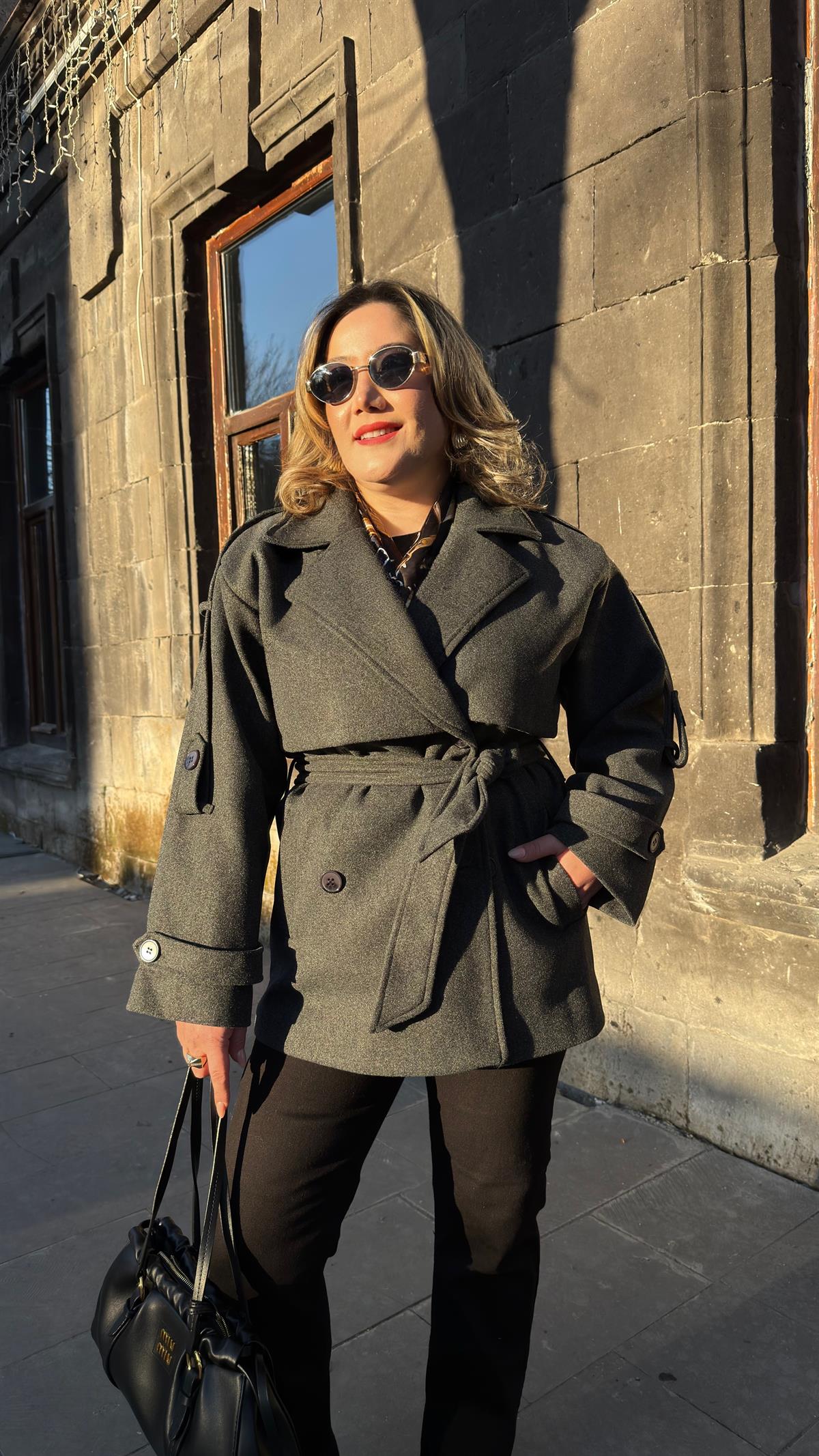 TRENÇ MODEL KISA KAŞE KABAN ANTRASİT