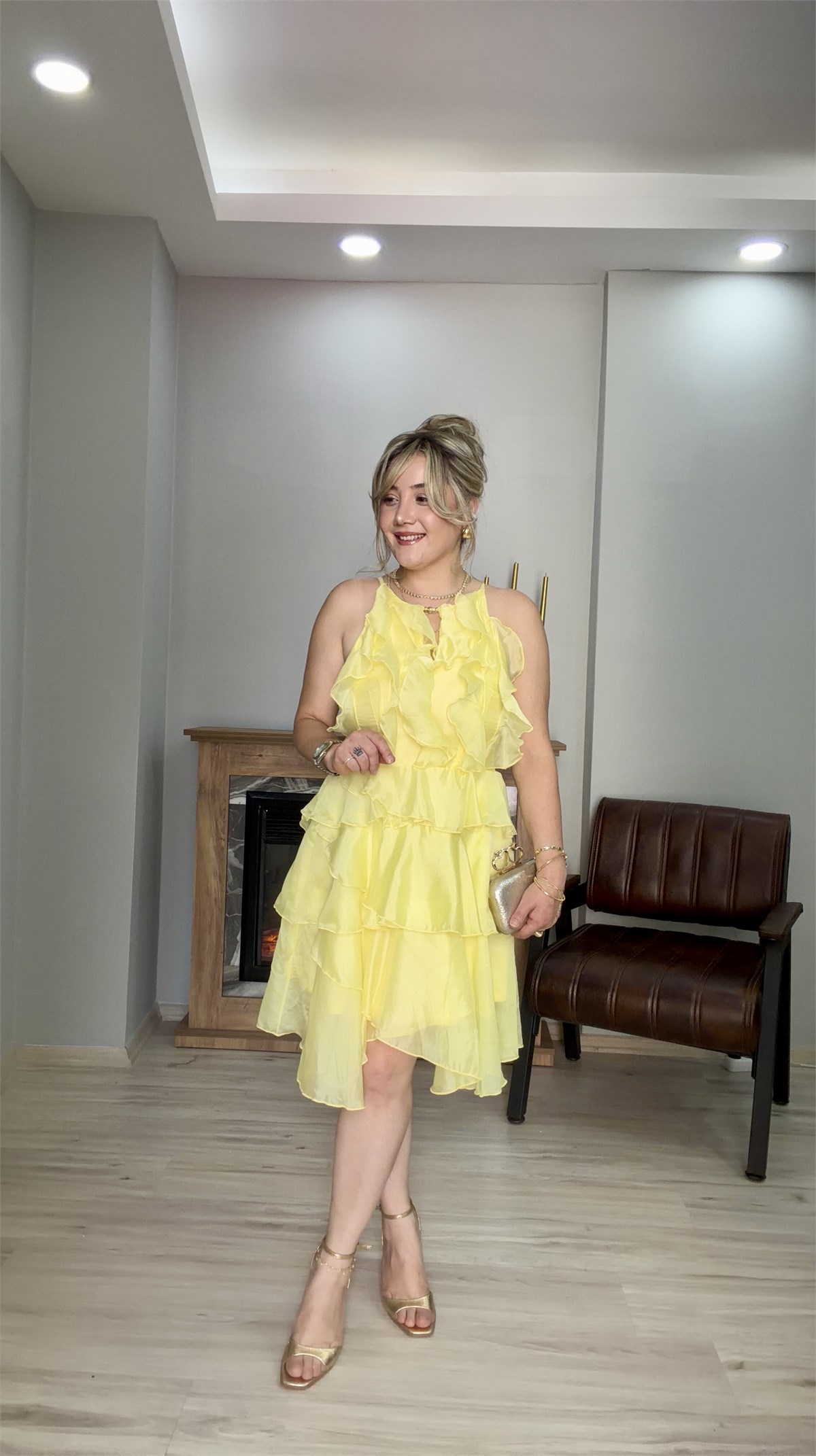 VOLANLI HALTER YAKA TENSEL ELBİSE SARI