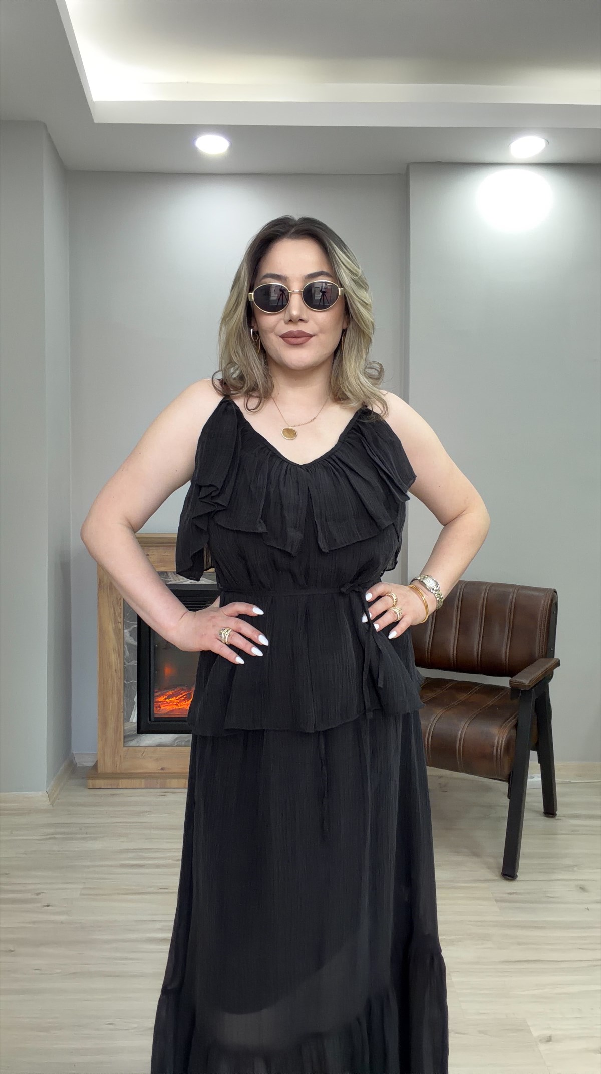 VOLANLI İP ASKILI TENSEL BLUZ SİYAH