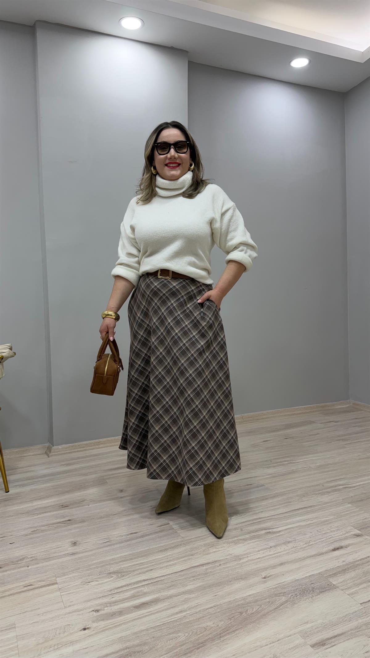 YANDAN CEPLİ KAŞE EKOSE ETEK KAHVE