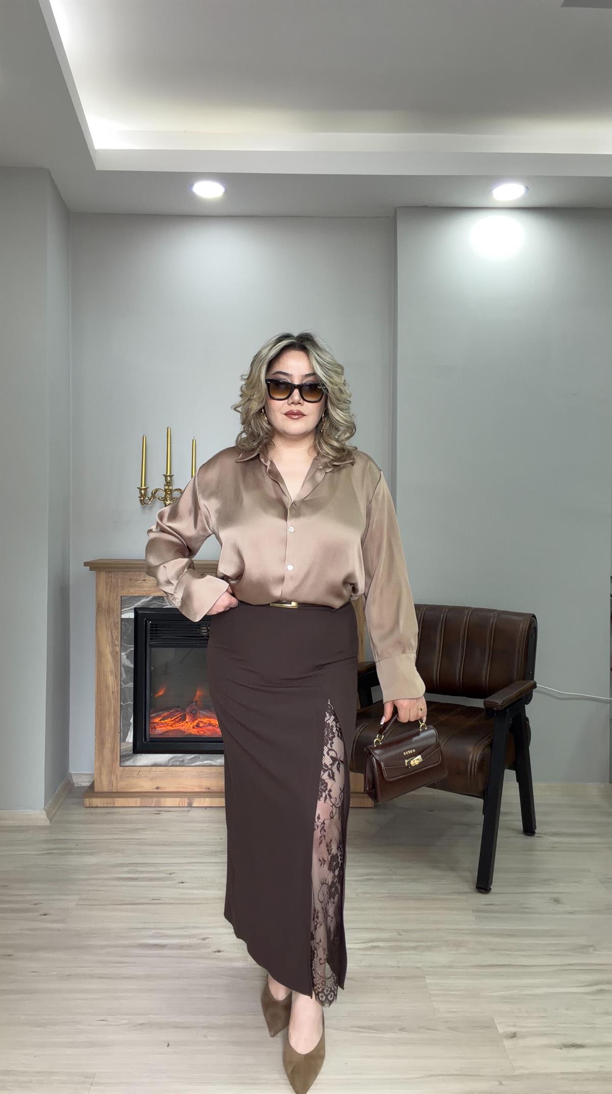 YIRTMAÇLI DANTEL DETAYLI ETEK KAHVE