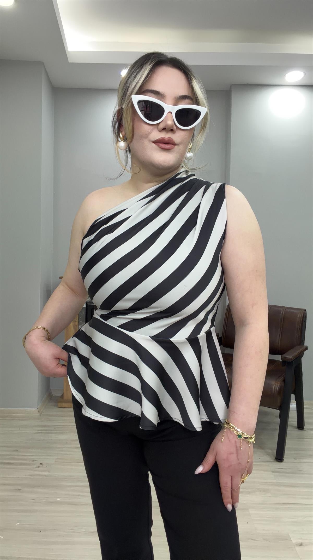 ZEBRA DESEN TEK OMUZ SATEN BLUZ 