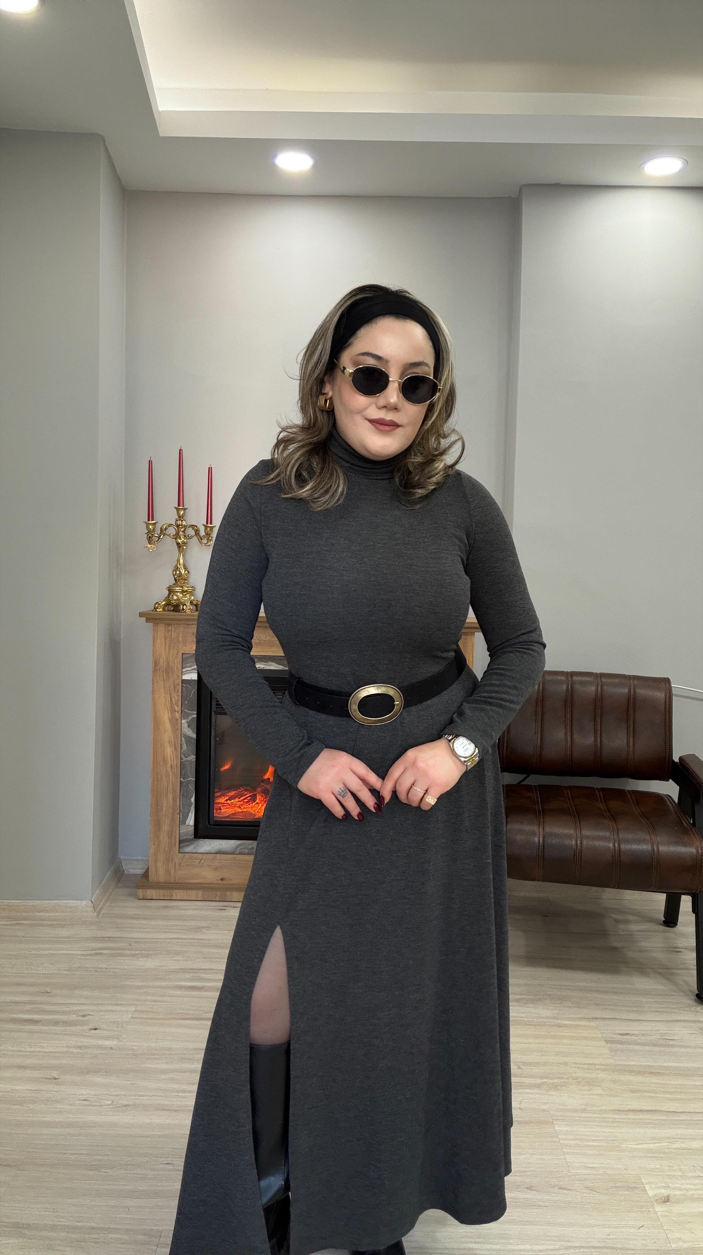 BALIKÇI YAKA YANDAN YIRTMAÇLI TRİKO ELBİSE ANTRASİT