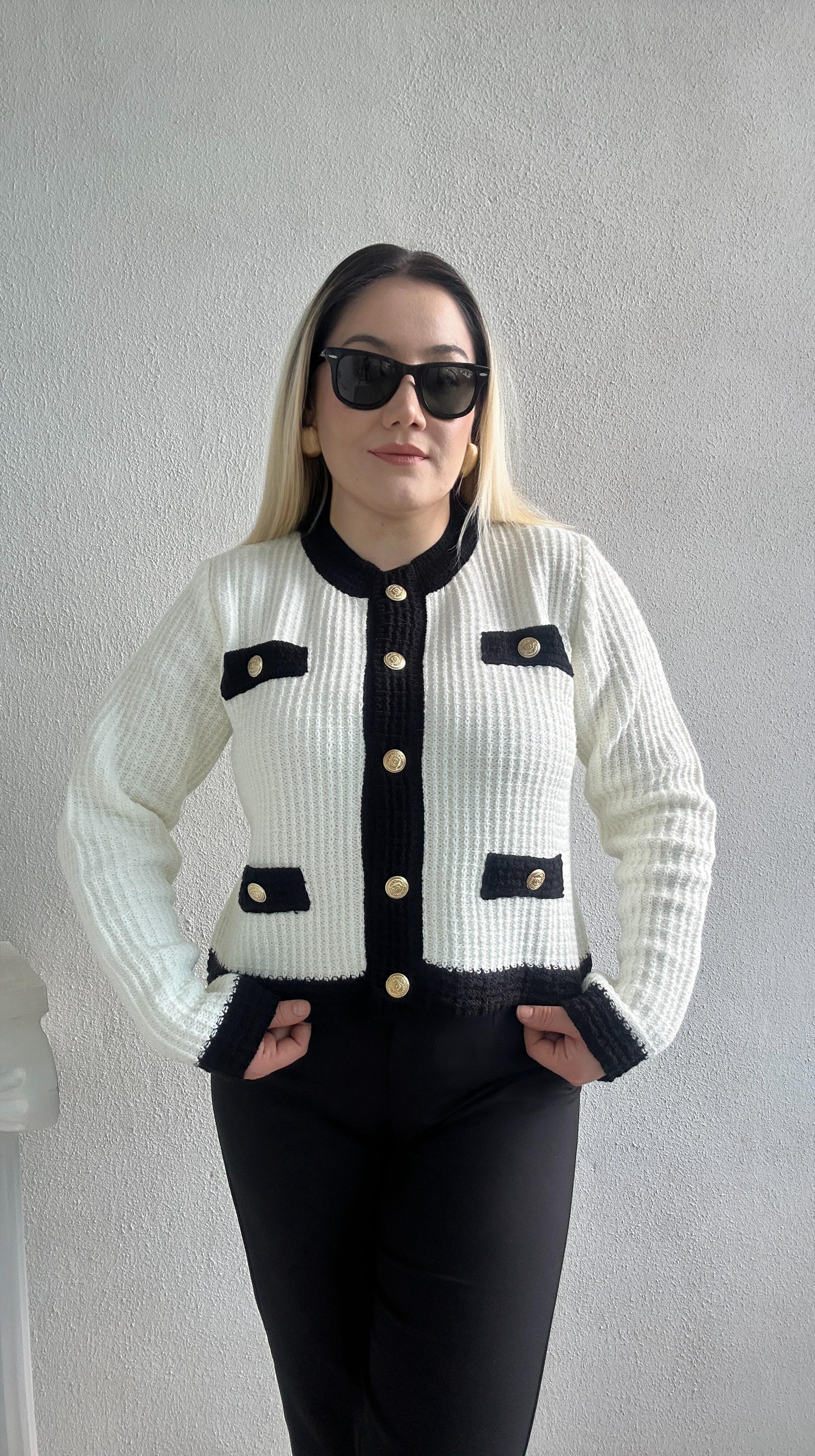 beyaz siyah biyeli chanel hırka