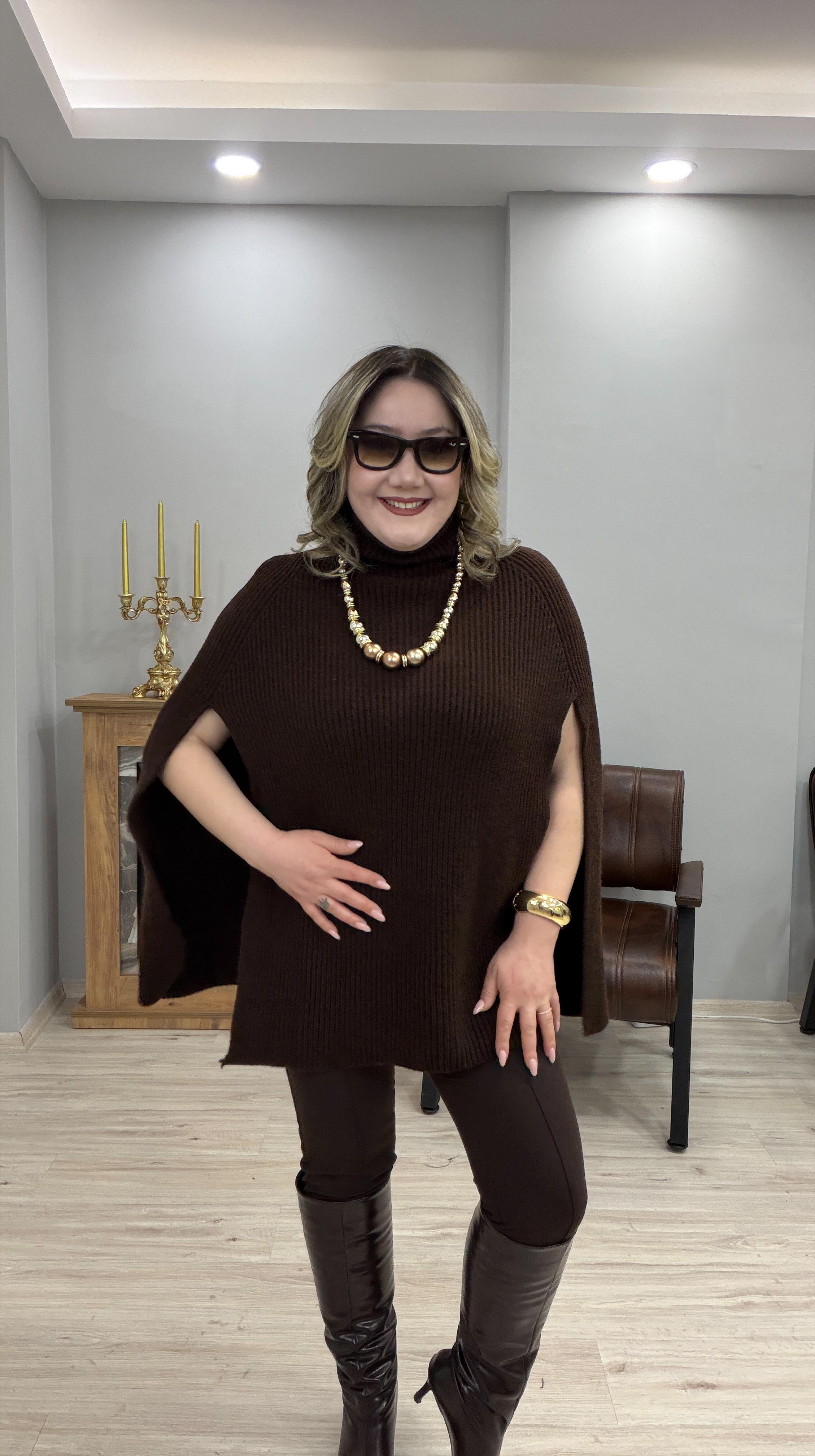 DİK YAKA TRİKO PANÇO KAZAK KAHVE