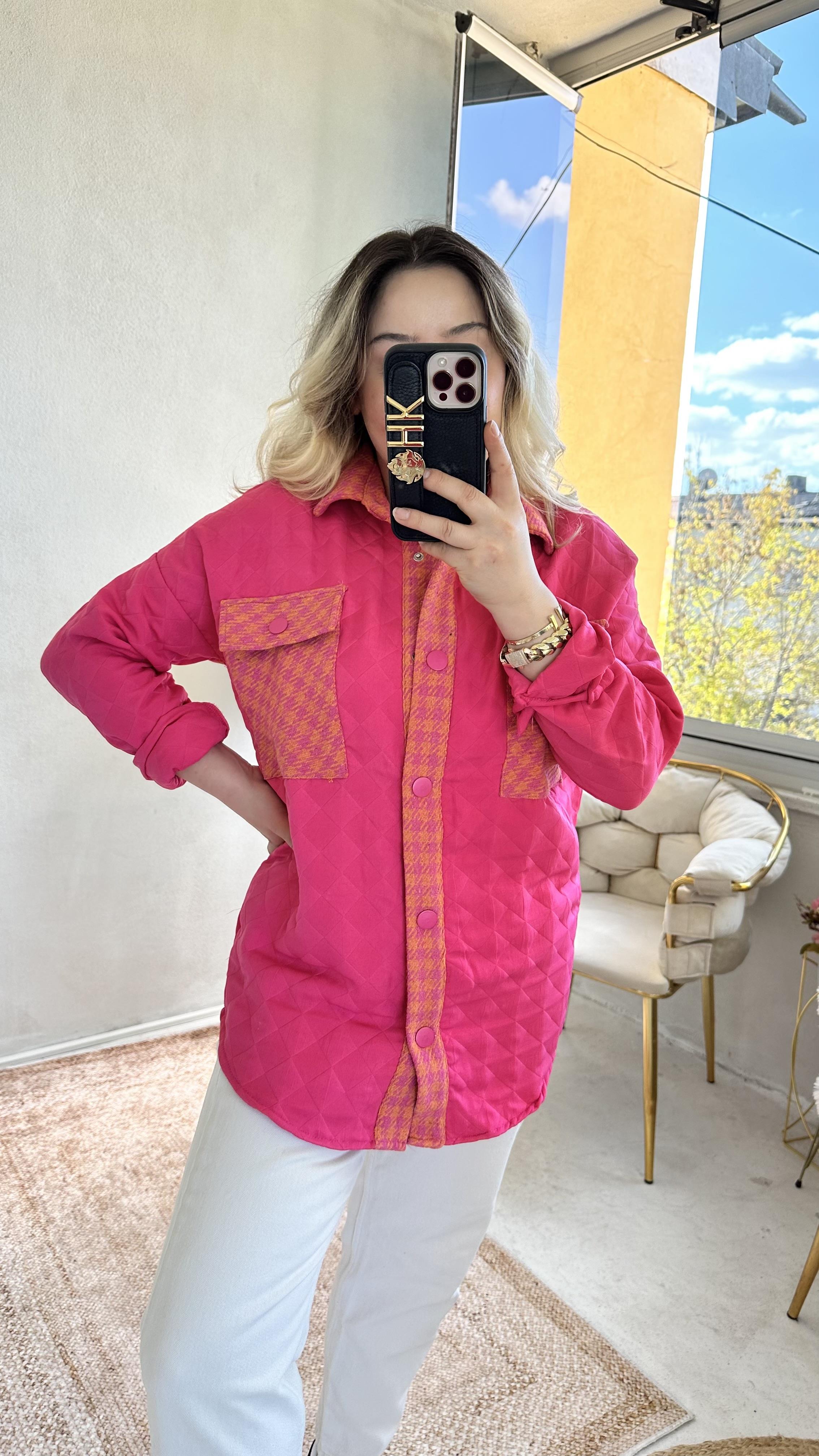 Kapitone Tüvit Detaylı Çıtçıtlı Gömlek Pembe