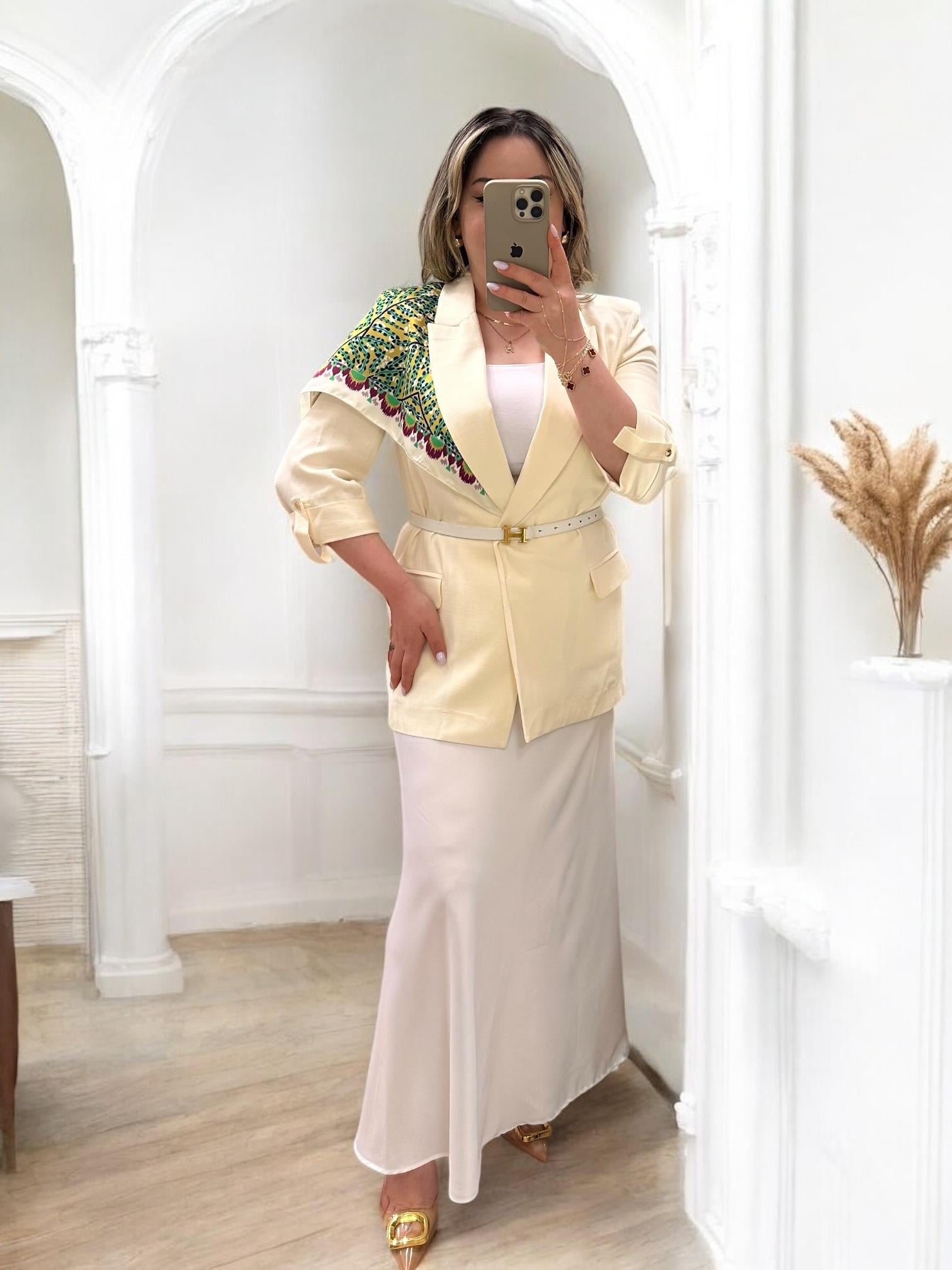 KATLAMALI KOL DETAYLI BLAZER SARI 