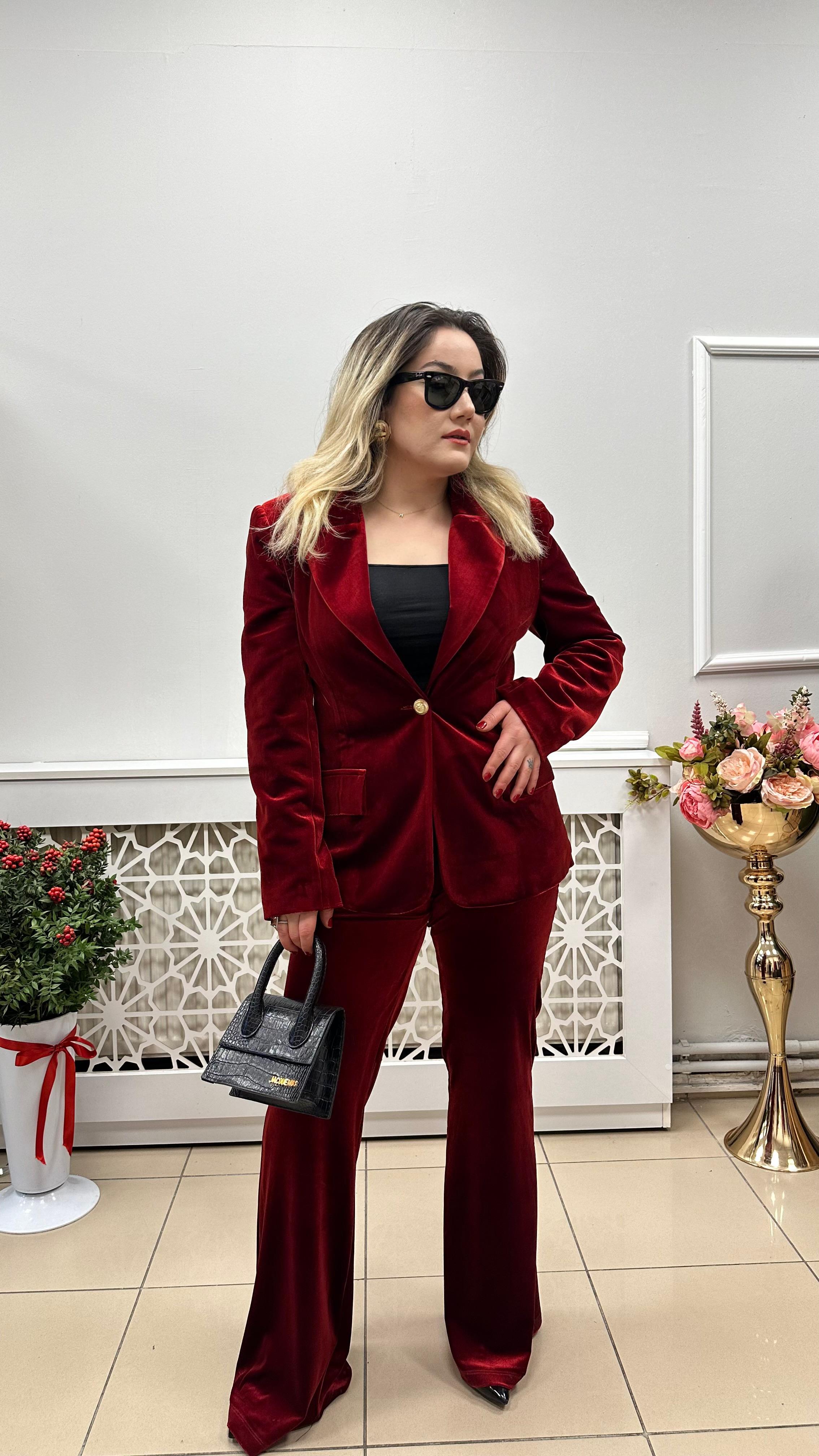 Kırmızı kadife ceket pantolon takım