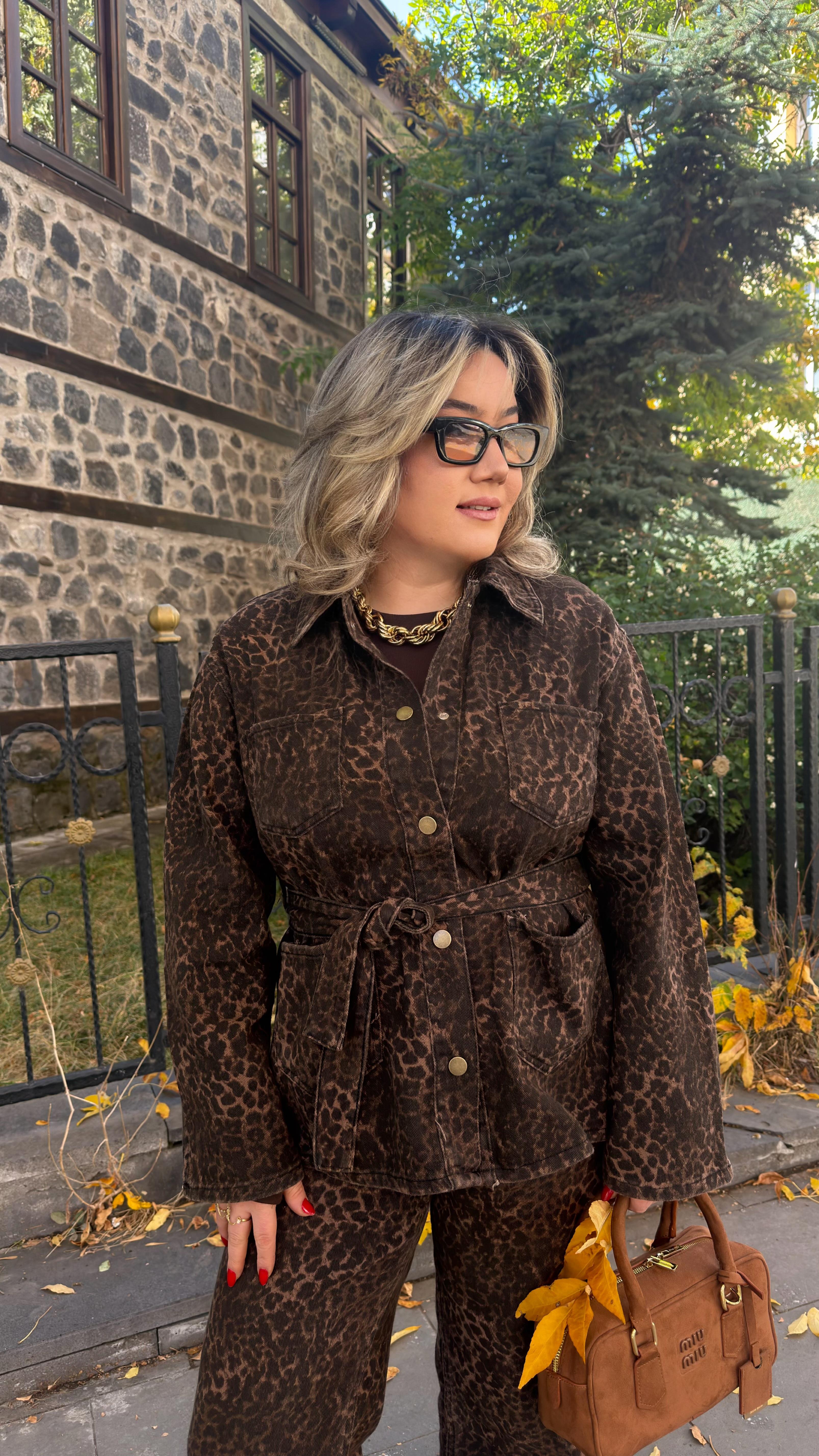 LEOPAR KUŞAKLI JEAN CEKET