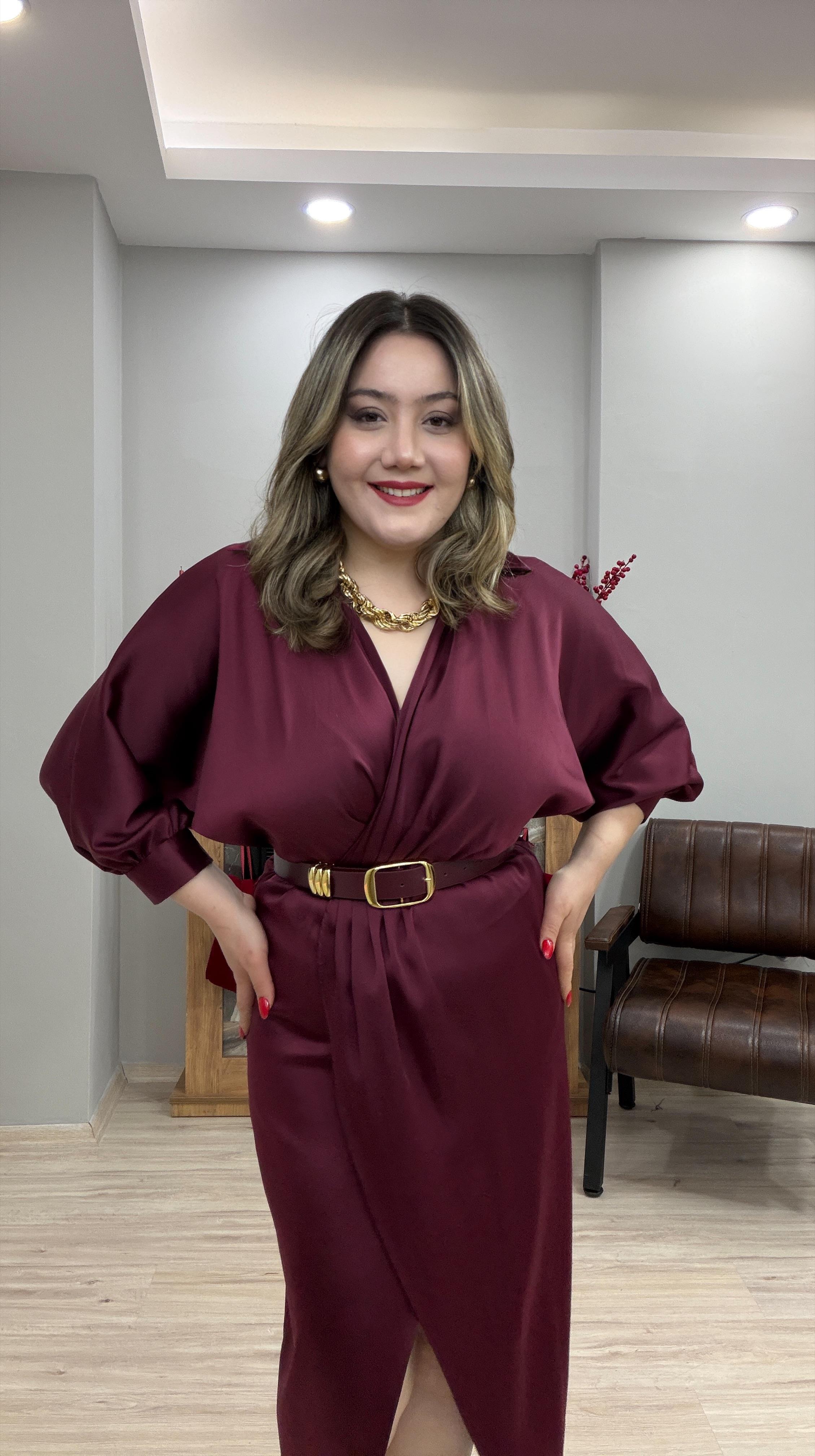 SATEN KRUVAZE KEMERLİ ELBİSE MÜRDÜM