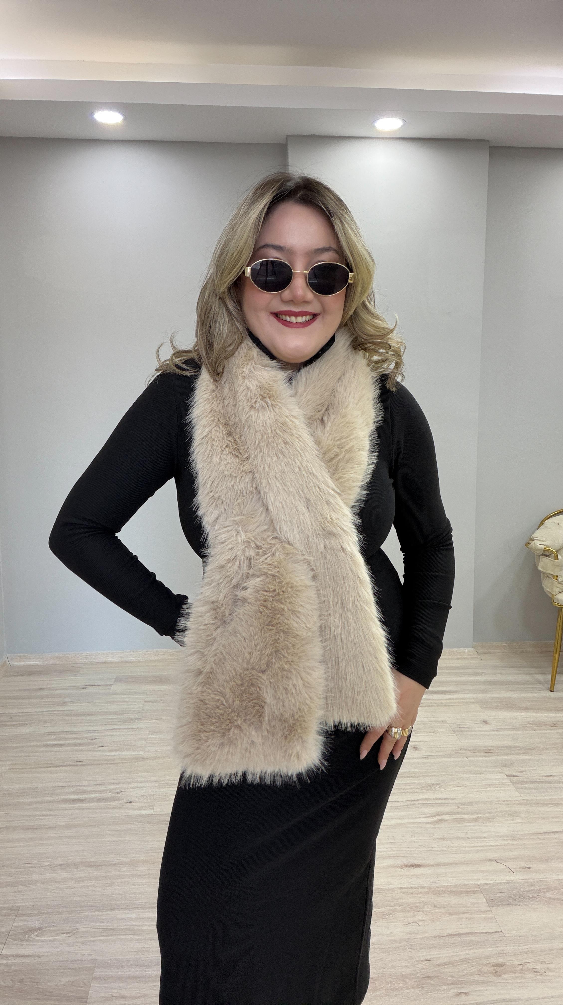 SUNİ KÜRK OTRİŞ ATKI TAŞ