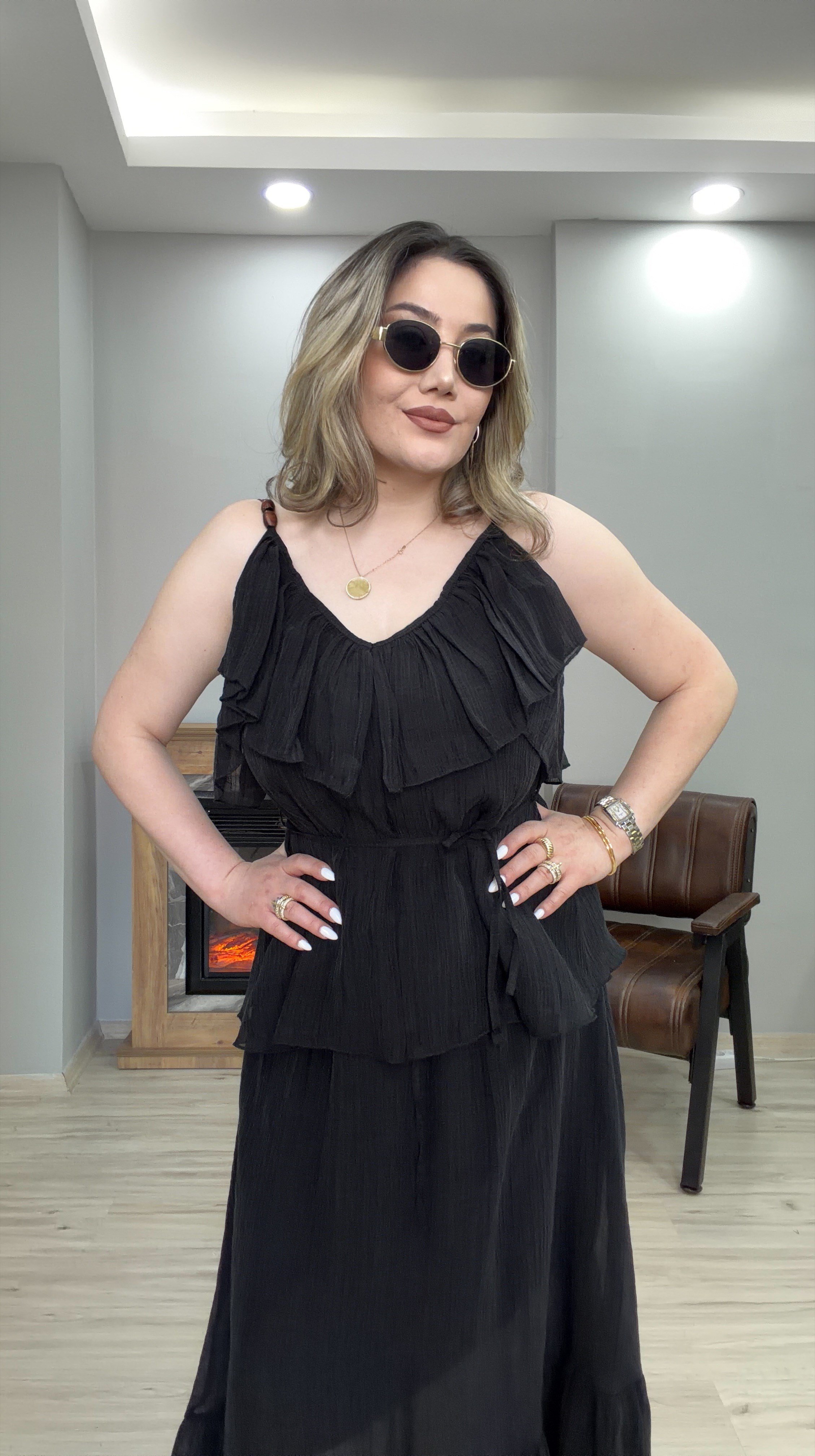 VOLANLI İP ASKILI TENSEL BLUZ SİYAH