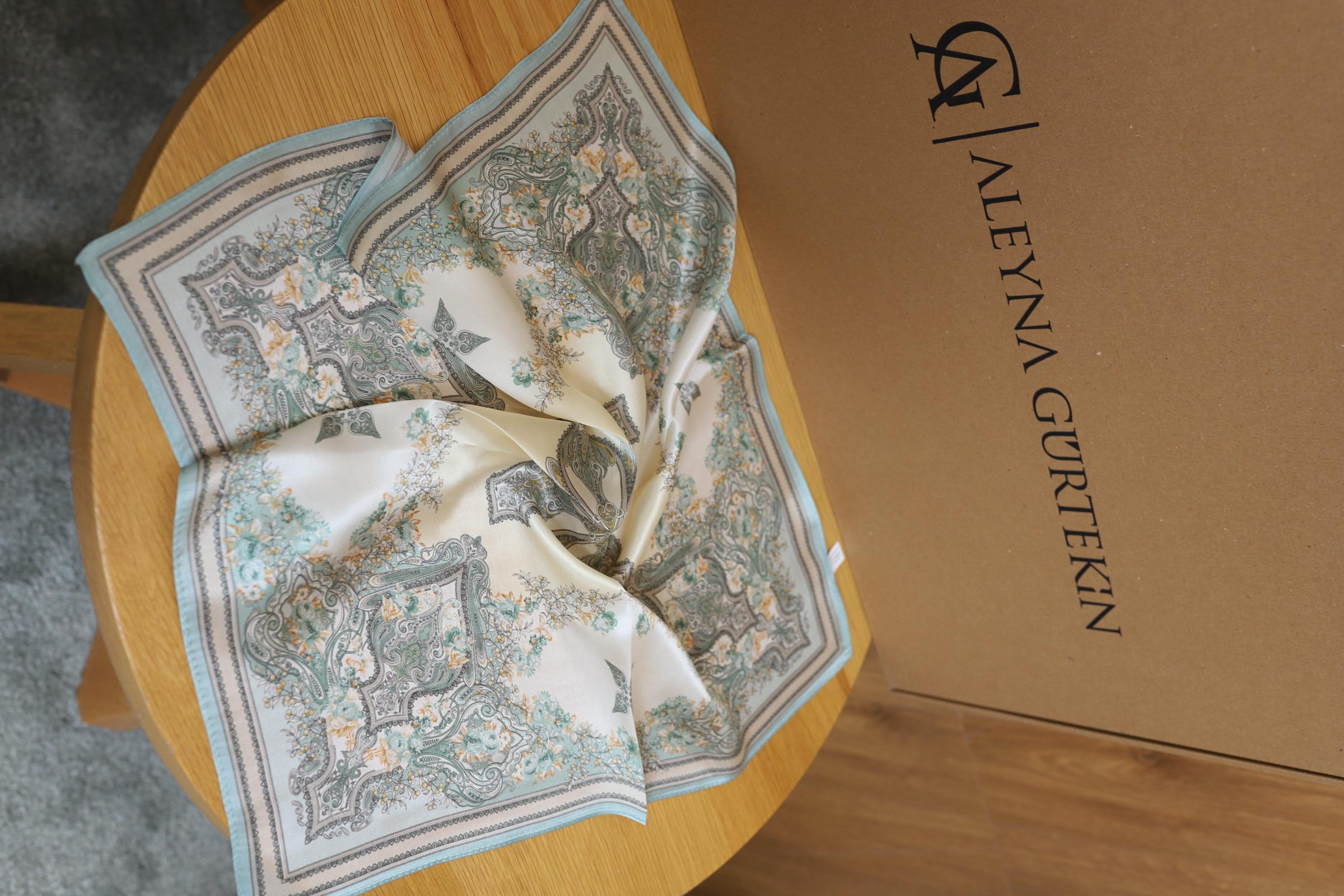 Signature Desen %100 İpek Fularr