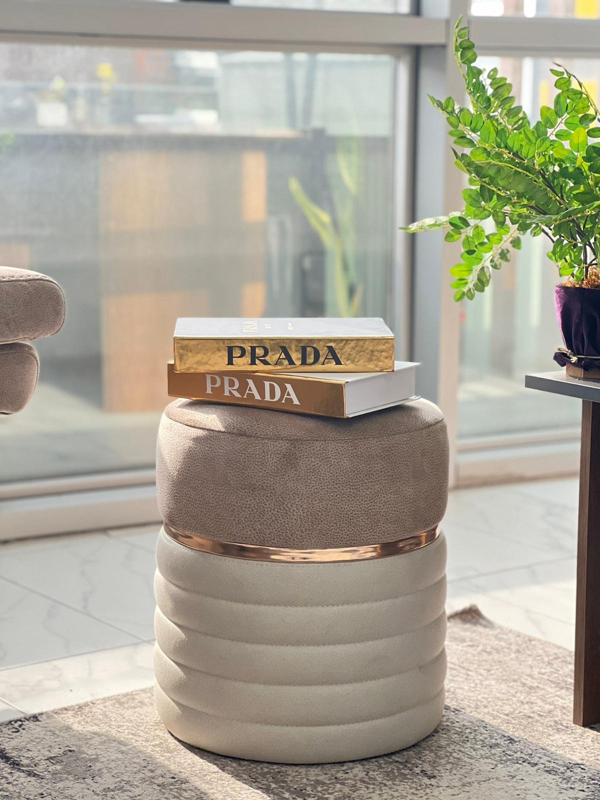 Modern Lüx Bronz Detaylı Silinebilir Nubuk Kumaşlı Puf