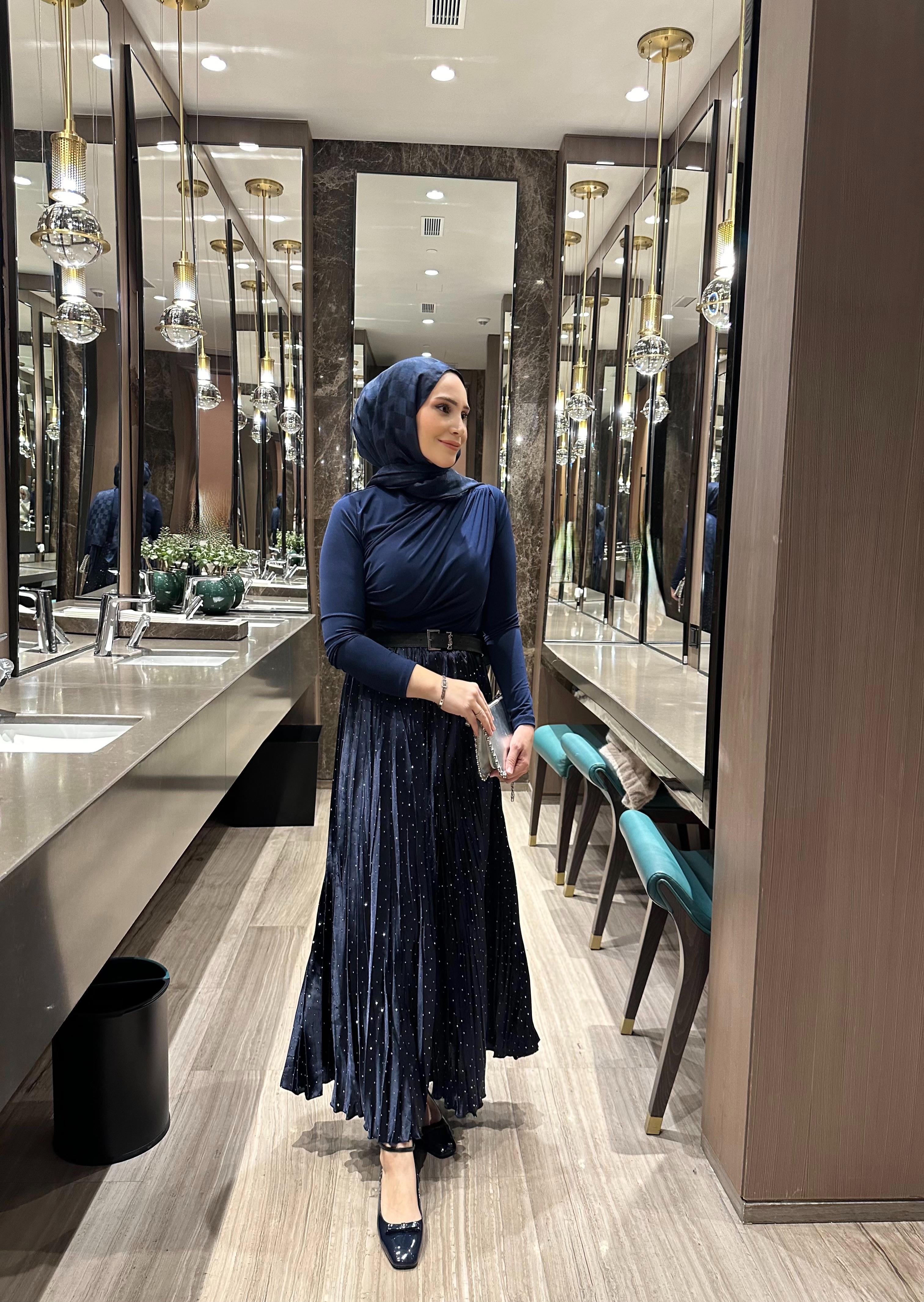 TAŞLI ETEK LACİVERT 