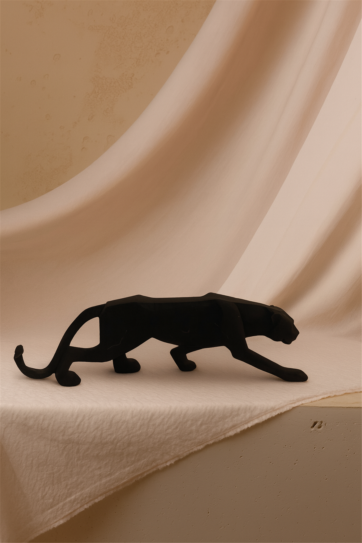 Uzun Kaplan Obje Siyah 