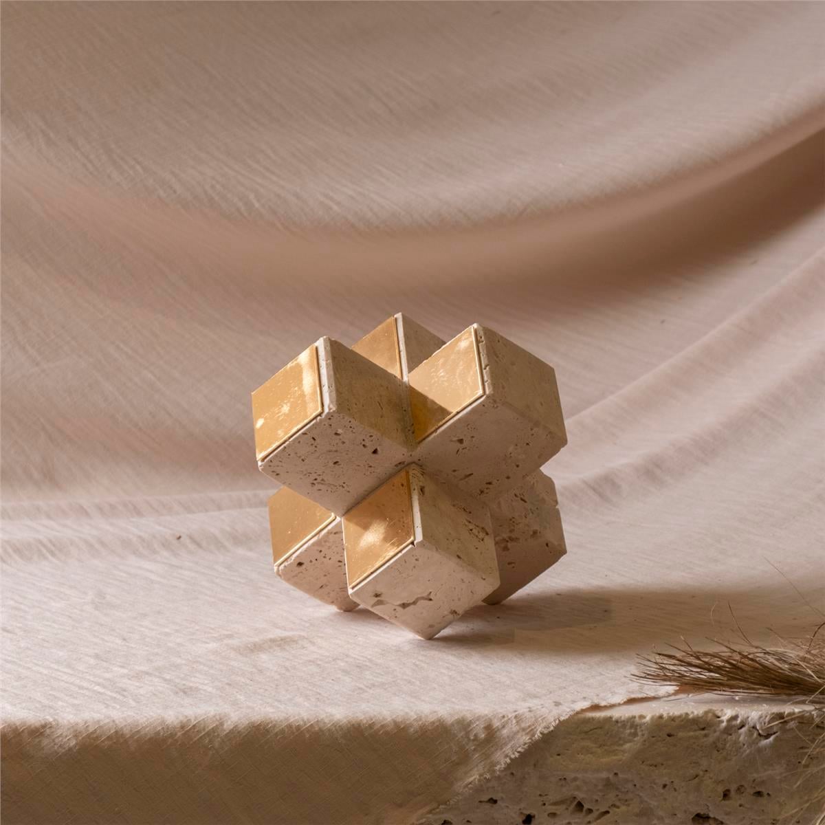 Traverten Aynalı Büyük Kubik Obje
Eskitme