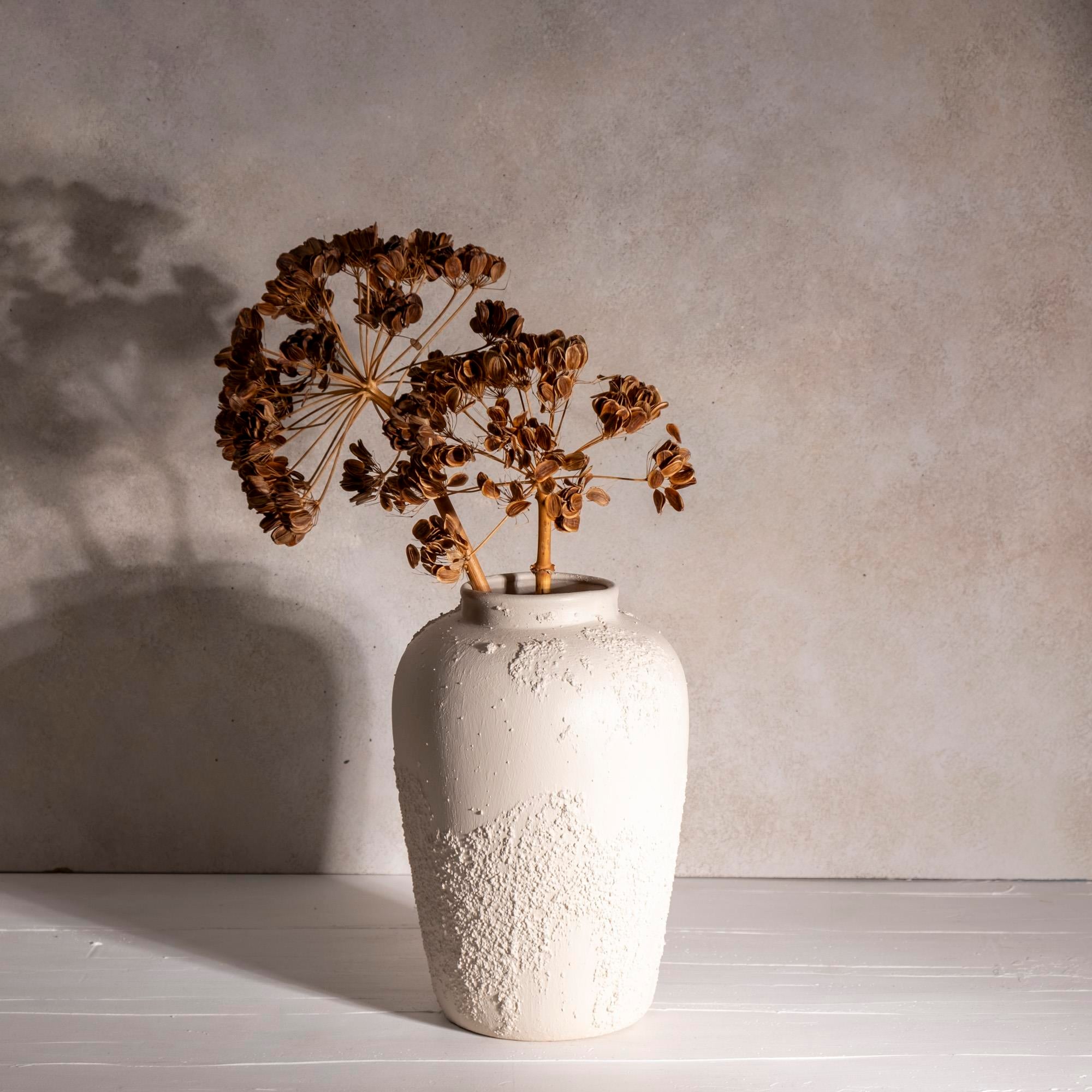 Bella Tırtıklı Seramik Krem Vazo