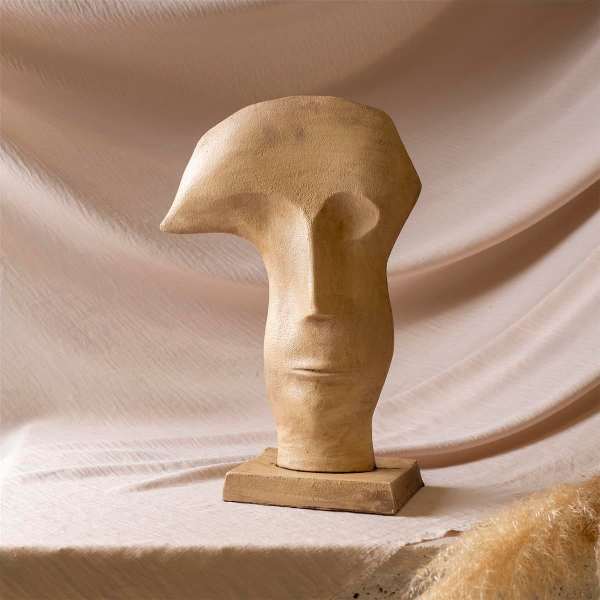 Patine Şapkalı Adam Büst