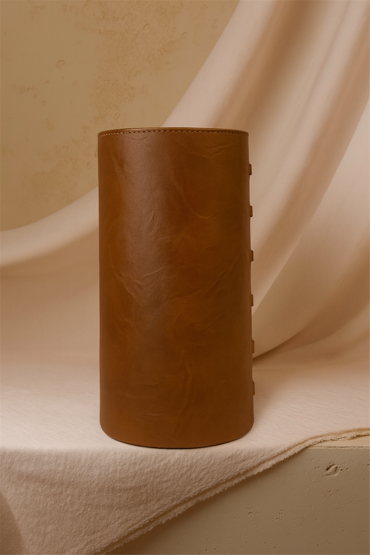 Büyük Boy Deri Vazo Kahve