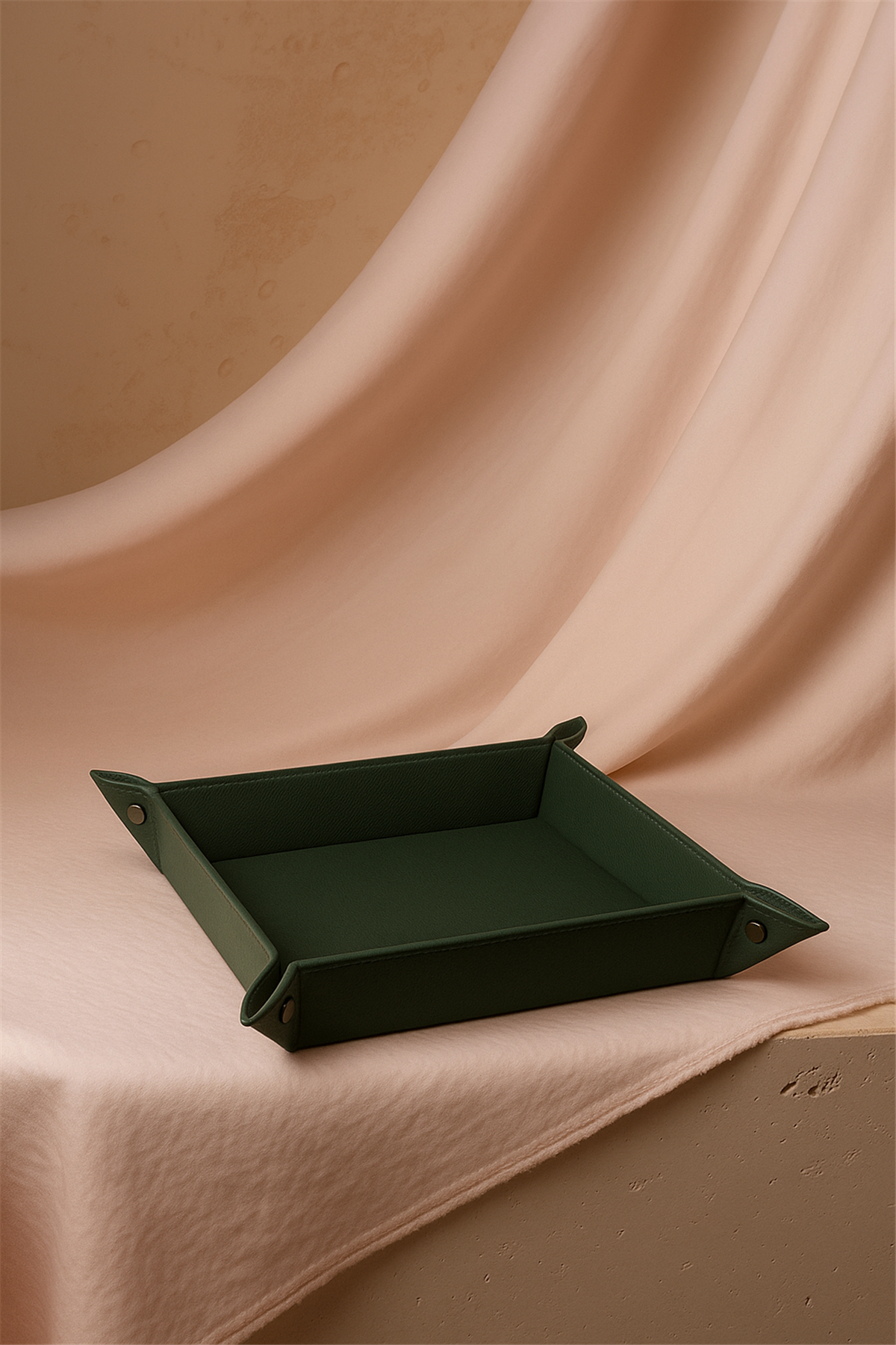 Yeşil Çıtçıtlı Tepsi