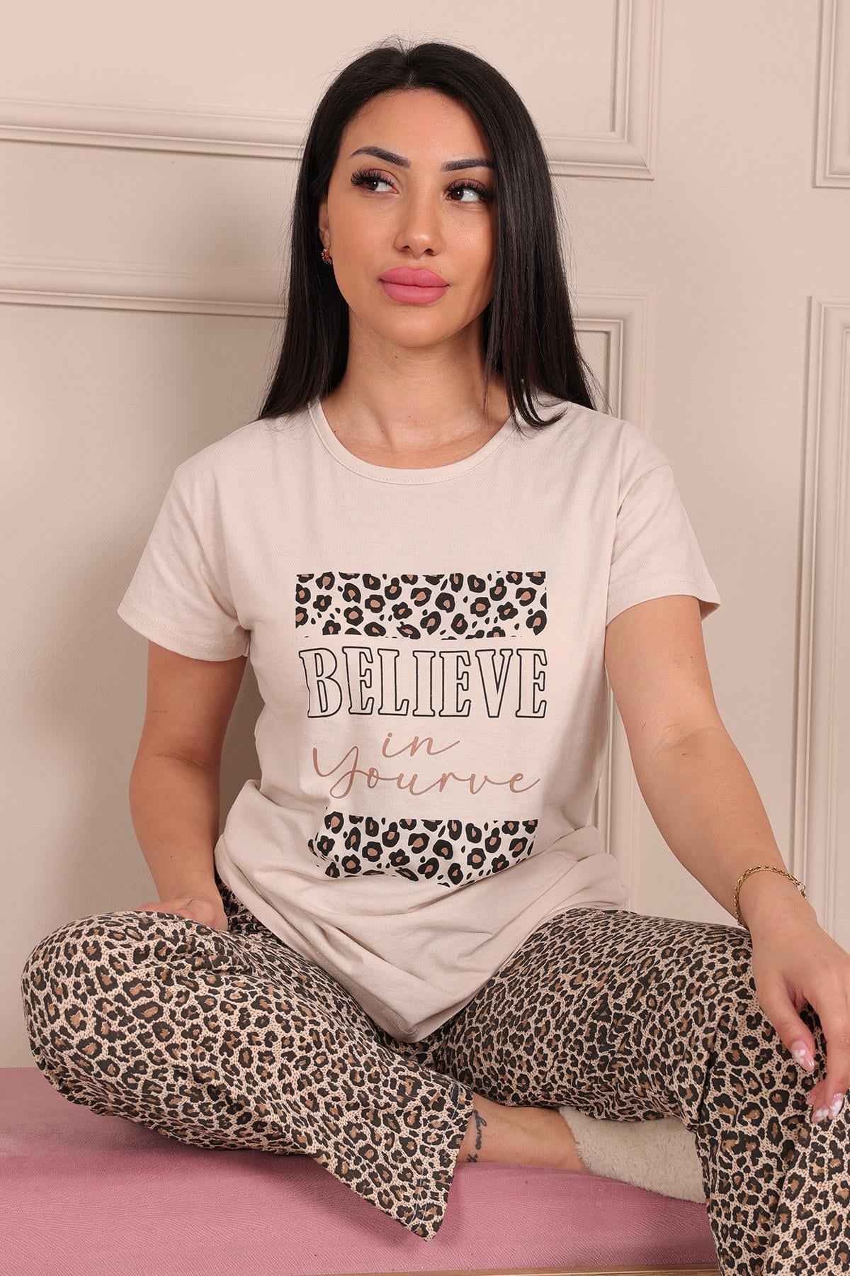 Kadın Believe SloganlıLeopar Desenli Kısa Kol Altı Uzun Penye Pijama Takımı LEOPAR