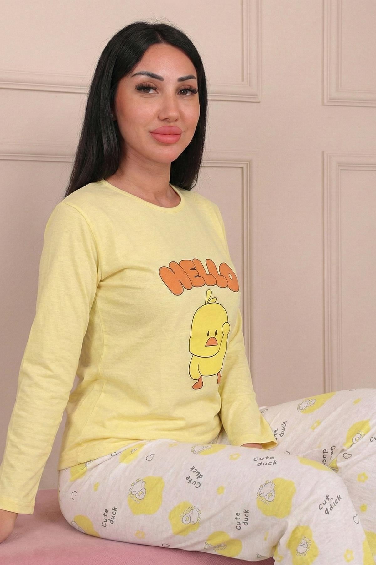 Kadın Hello Sloganlı ve Ördek Yavrusu Baskılı  Altı Desenli Bisiklet Yaka Uzun Kol Altı Uzun Penye Pijama Takımı
