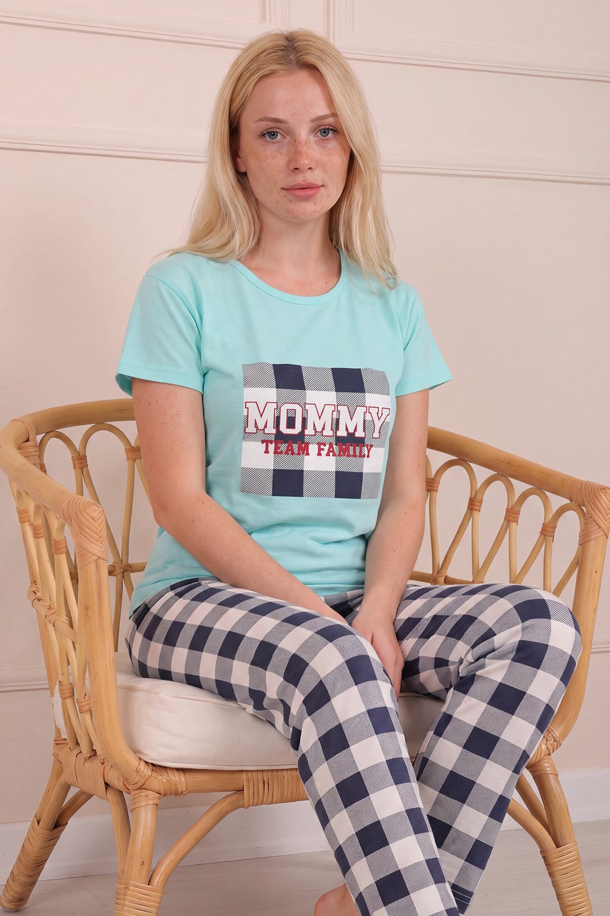 Kadın Mommy Sloganlı Bisiklet Yaka Kısa Kol Altı Uzun Penye Pijama Takımı Turkuaz
