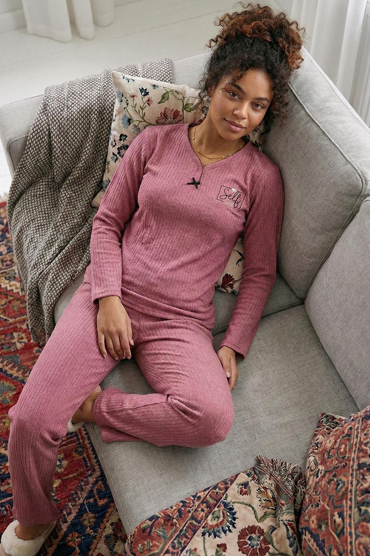 Kadın Self Love İşlemeli ve Fitilli Armut Yaka Uzun Kol Altı Uzun Pamuklu Pijama Takımı