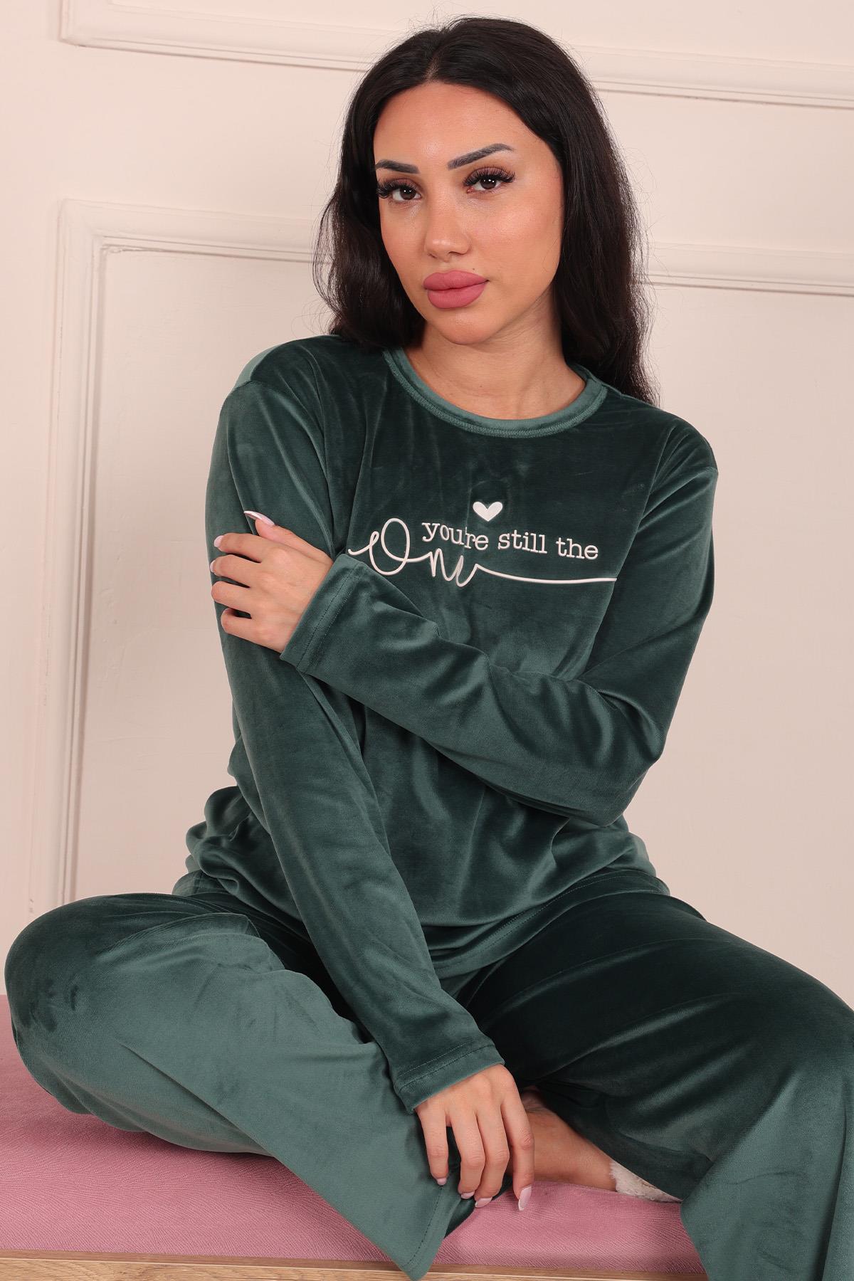 Kadın Sloganlı Uzun Kollu Kadife Pijama Takımı