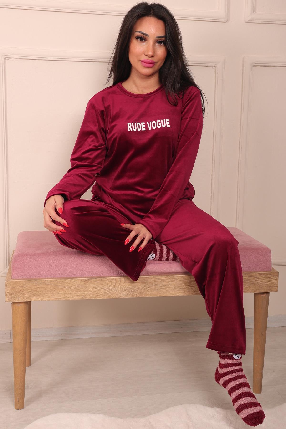 Kadın Sloganlı Uzun Kollu Kadife Pijama Takımı