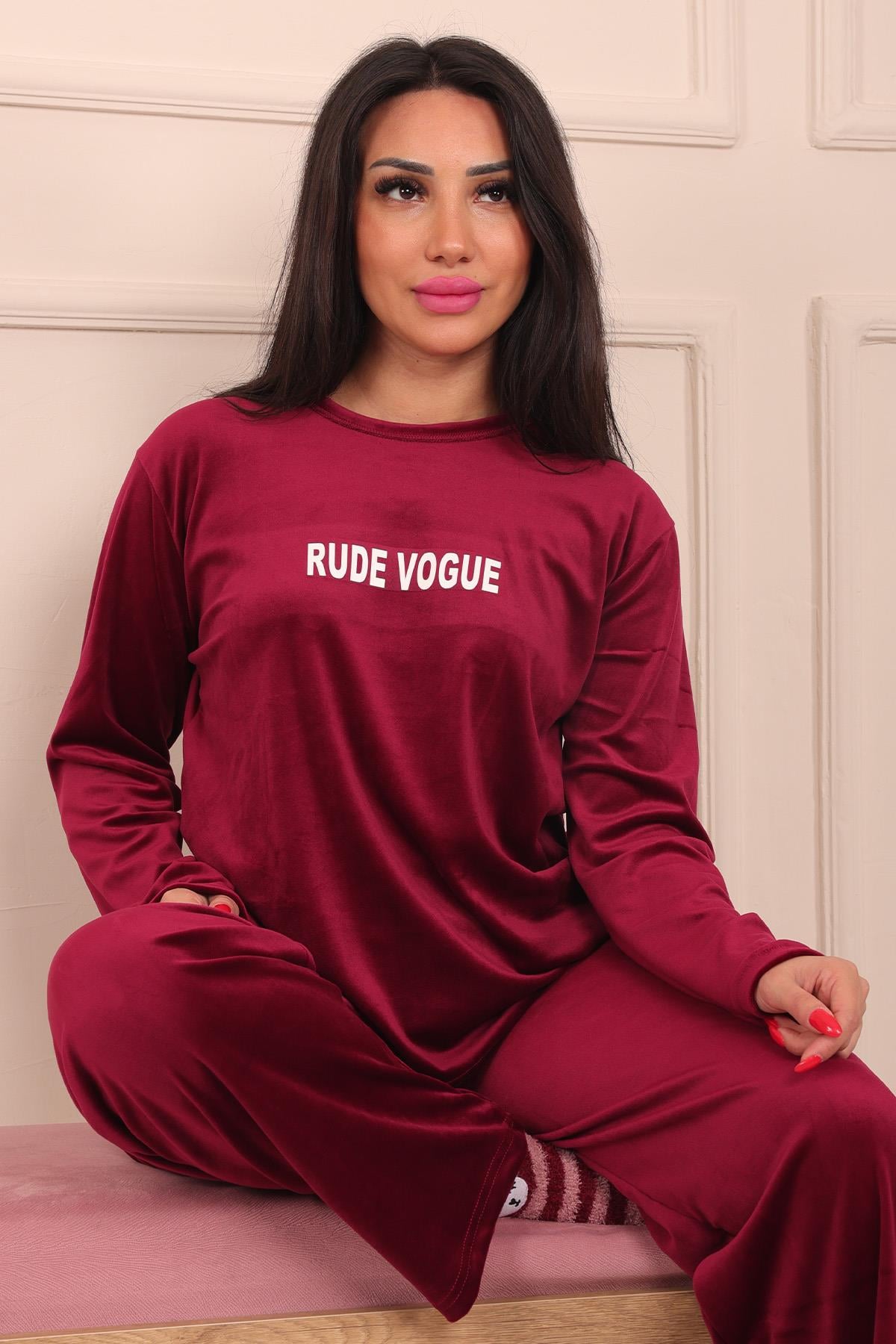 Kadın Sloganlı Uzun Kollu Kadife Pijama Takımı