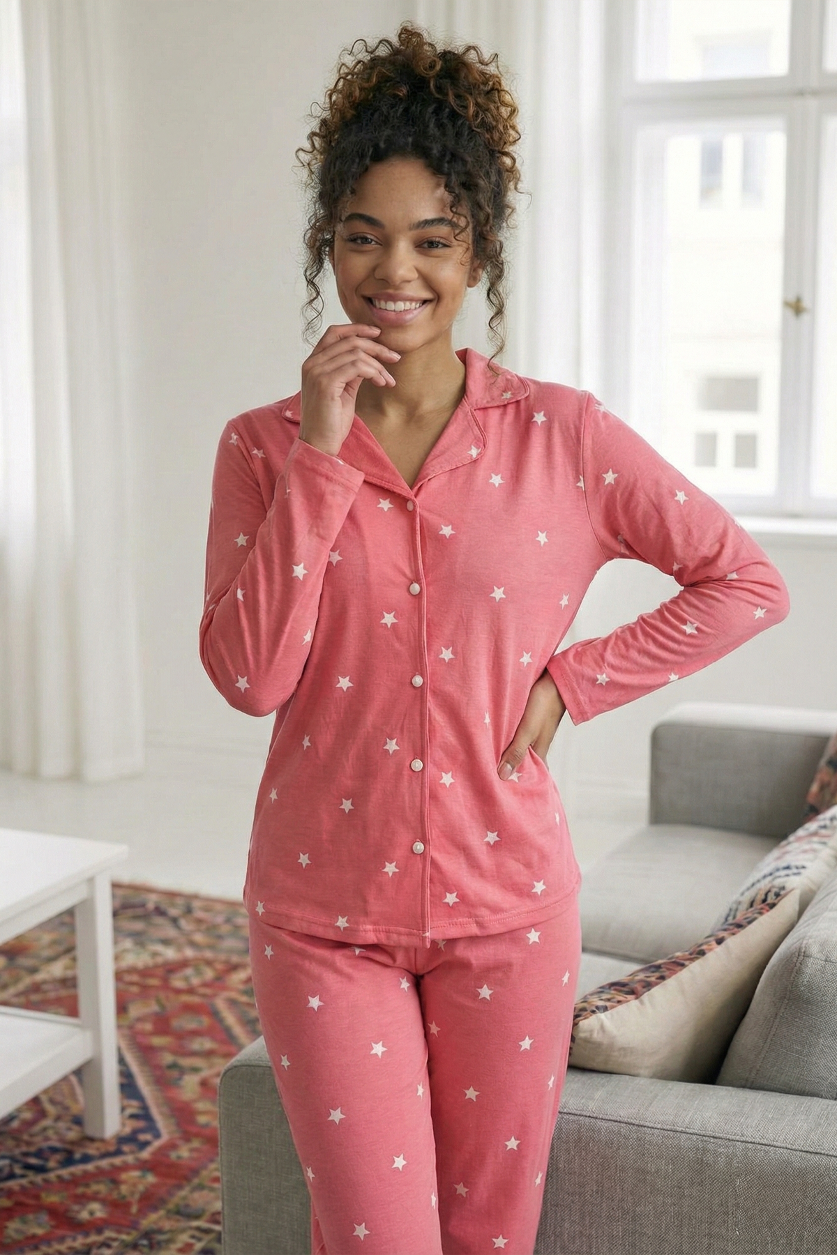Kadın Yıldız  Desenli Önü Düğmeli Uzun Kol Altı Uzun Süet Pijama Takımı