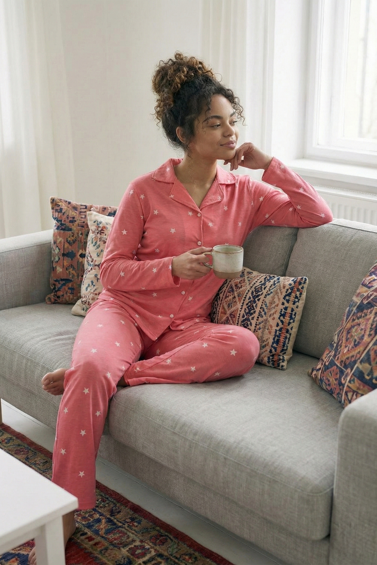 Kadın Yıldız  Desenli Önü Düğmeli Uzun Kol Altı Uzun Süet Pijama Takımı