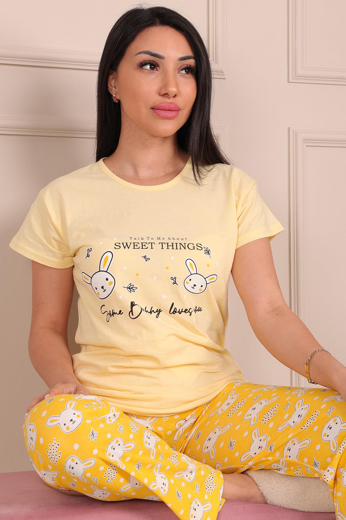 Sweet Things Sloganlı Bisiklet Yaka Kısa Kollu Pijama Takımı SARI 