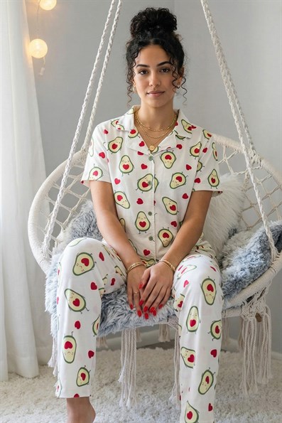 Kadın Avokado Desenli Gömlek Yaka Kısa Kol Altı Uzun Serin Tutan Milan Kumaş Pijama Takımı