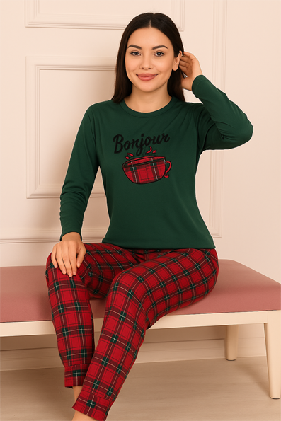 Kadın Bonjour Sloganlı ve Altı Ekose Desenli Termal Pijama Takımı