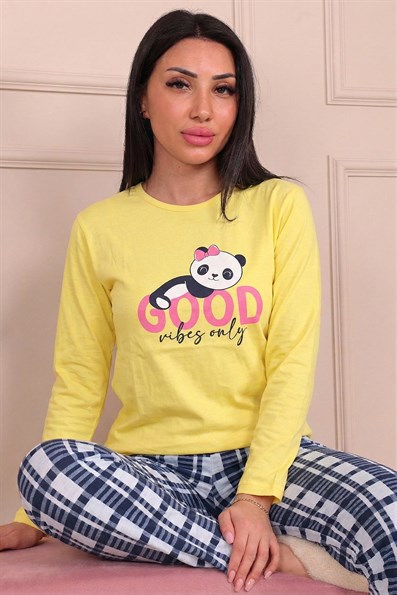 Kadın Good Sloganlı ve Altı Ekose Desenli  Penye Pijama Takımı