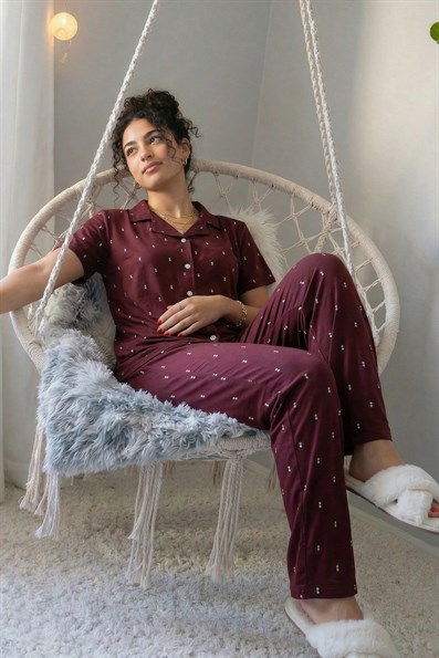 Kadın İki Nokta Desenli Gömlek Yaka Kısa Kol Altı Uzun Serin Tutan Milan Kumaş Pijama Takımı
