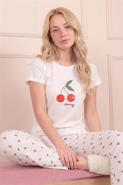 Kadın Kiraz Desenli ve Altı Desenli Penye Kısa Kollu Pijama Takımı