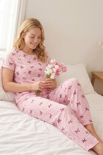 Kadın Kurdele Desenli Bisiklet Yaka Kısa Kol Altı Uzun Penye Pijama Takımı